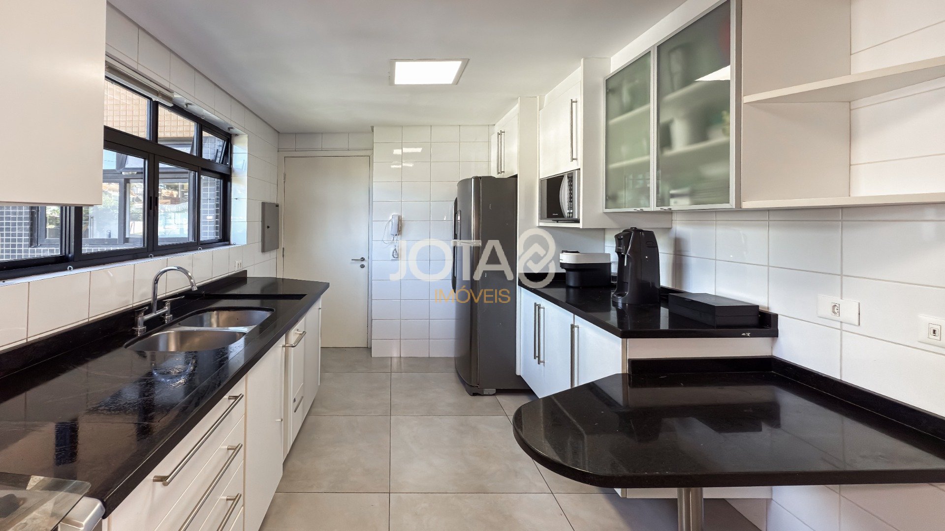 APARTAMENTO DE 4 QUARTOS NO ECOVILLE