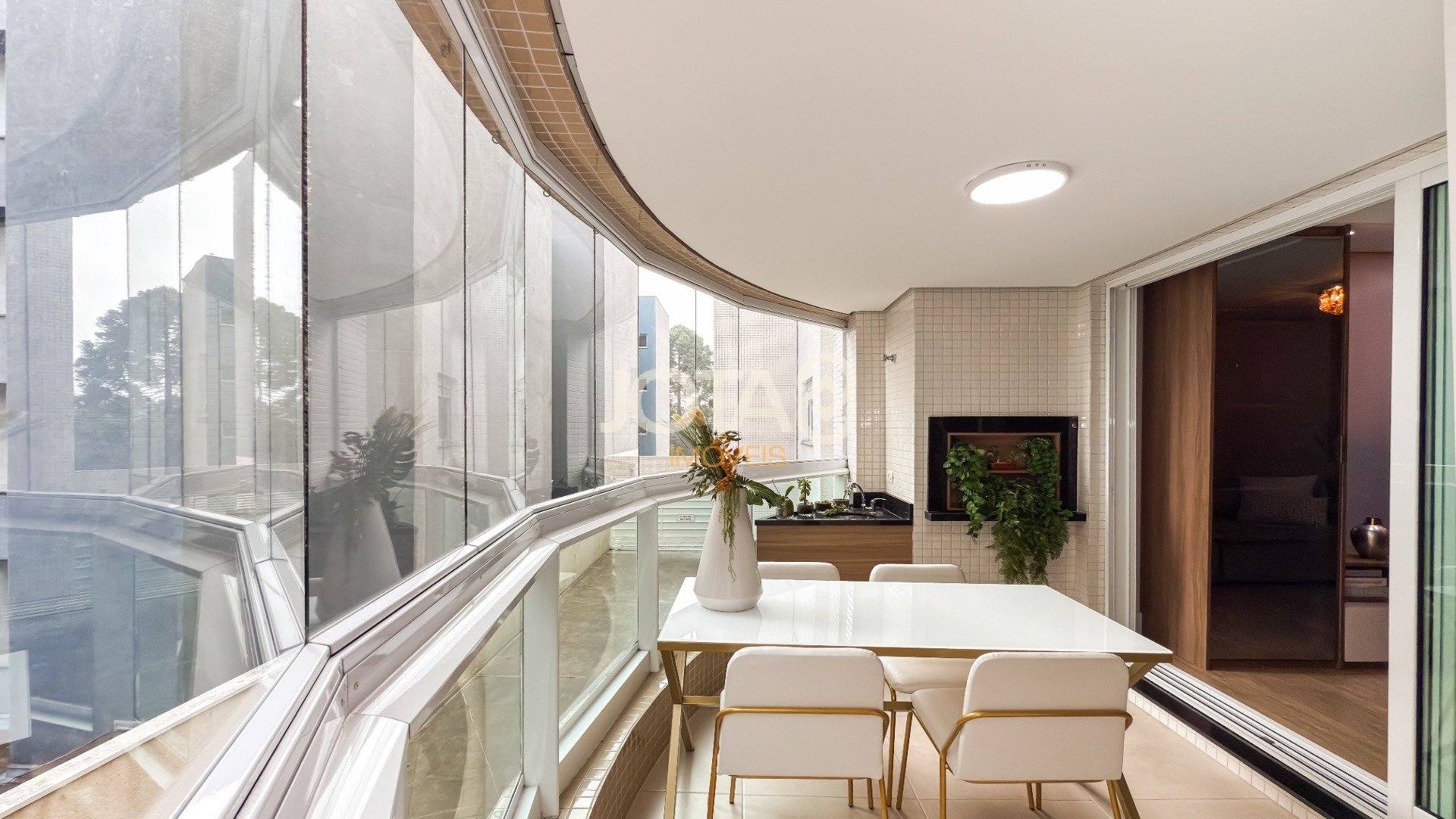 LINDO APARTAMENTO COM 3 QUARTOS, 3 VAGAS NO JUVEVÊ