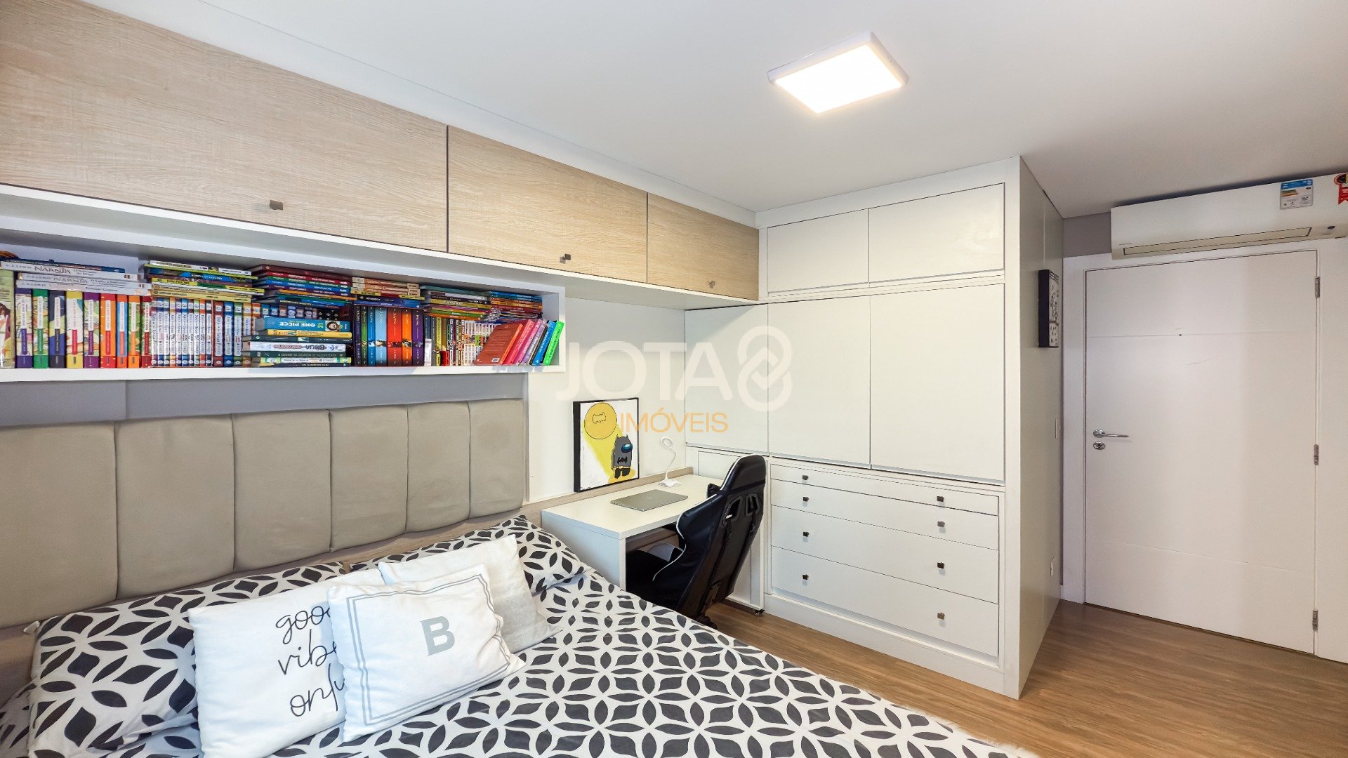 LINDO APARTAMENTO COM 3 QUARTOS, 3 VAGAS NO JUVEVÊ