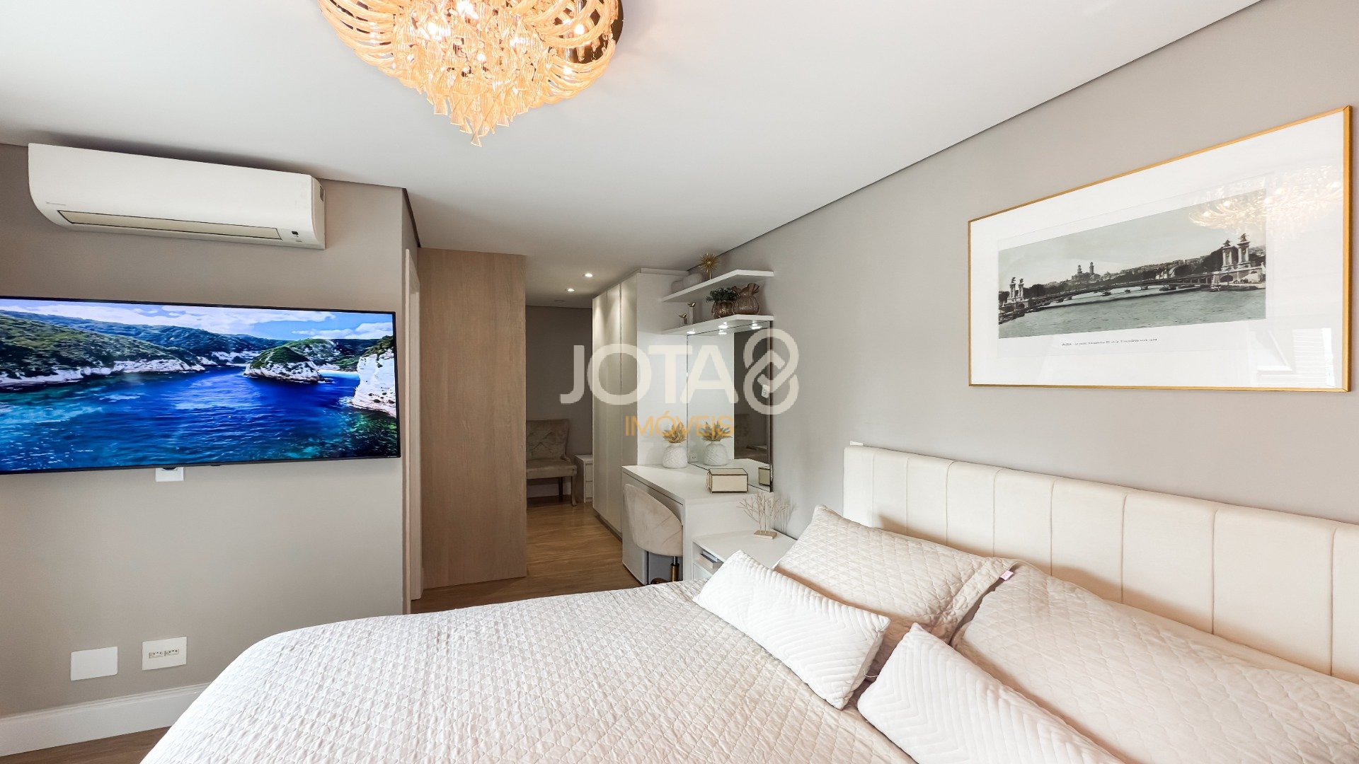 LINDO APARTAMENTO COM 3 QUARTOS, 3 VAGAS NO JUVEVÊ