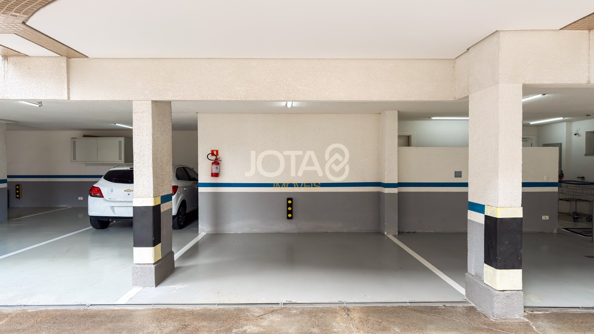 LINDO APARTAMENTO COM 3 QUARTOS, 3 VAGAS NO JUVEVÊ