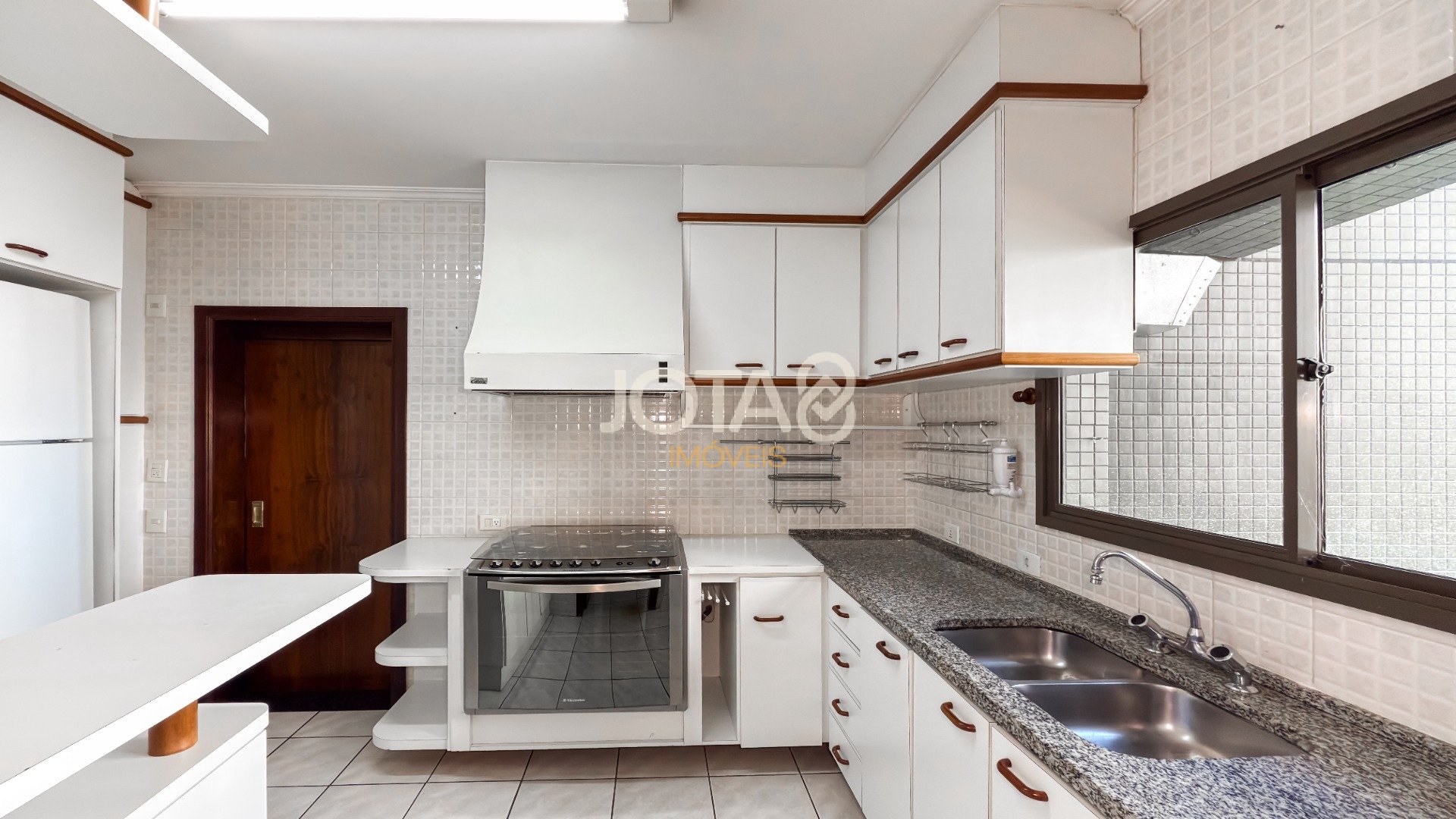 APARTAMENTO COM 3 QUARTOS ESCRITÓRIO 3 VAGAS NO ECOVILLE