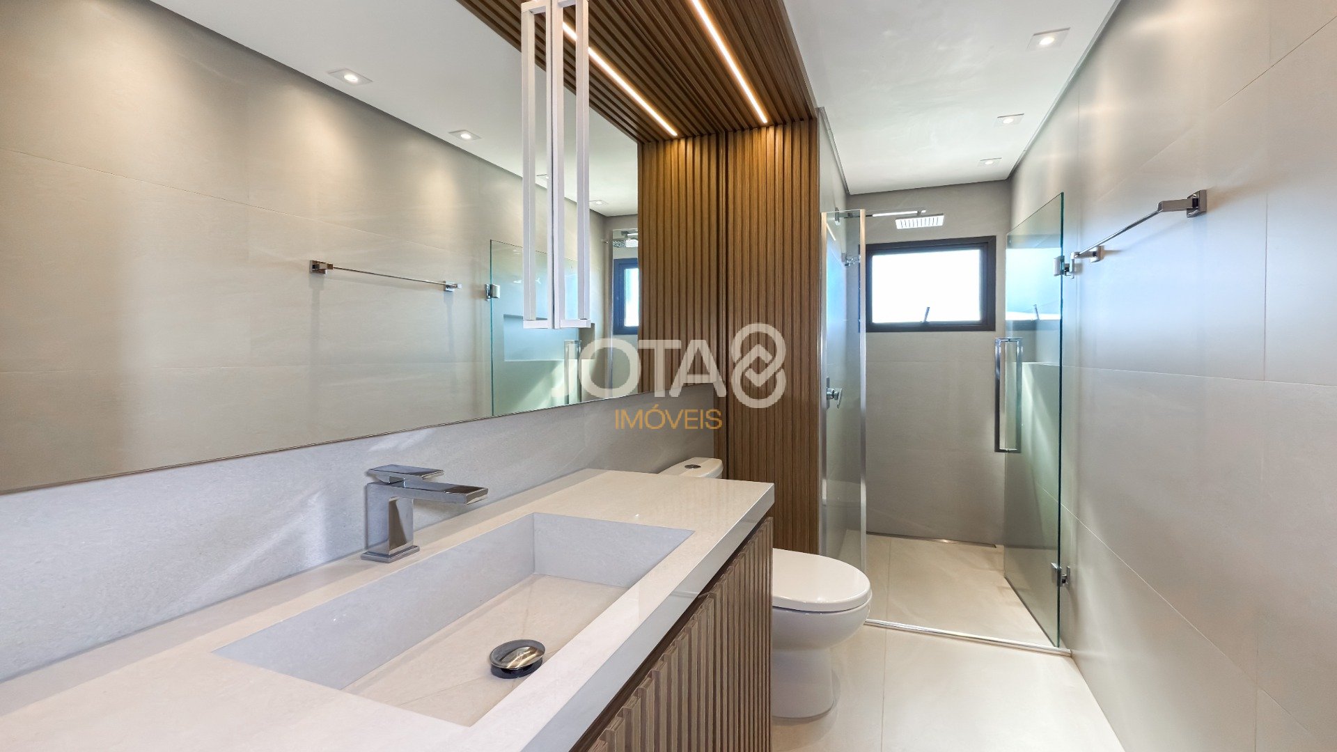 APARTAMENTO COM 3 QUARTOS ESCRITÓRIO 3 VAGAS NO ECOVILLE