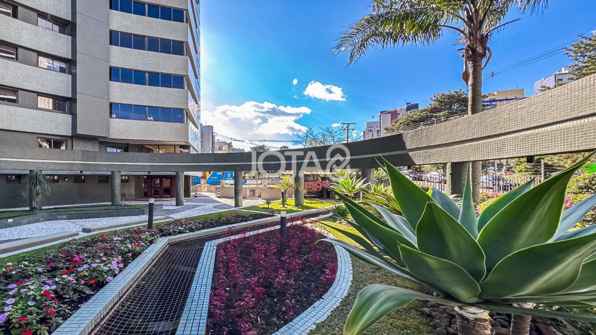 APARTAMENTO COM 3 QUARTOS ESCRITÓRIO 3 VAGAS NO ECOVILLE