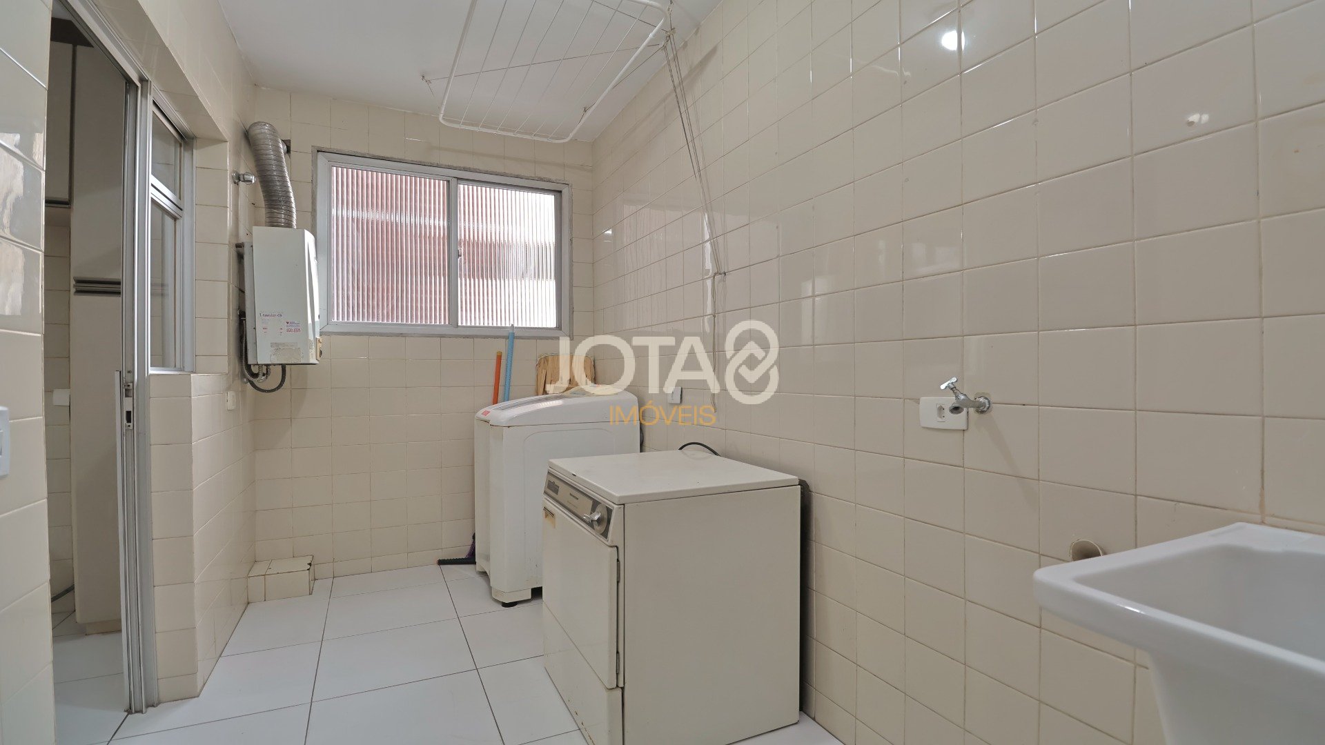 APARTAMENTO 3 QUARTOS NO JUVEVÊ - LOCALIZAÇÃO PRIVILEGIADA!