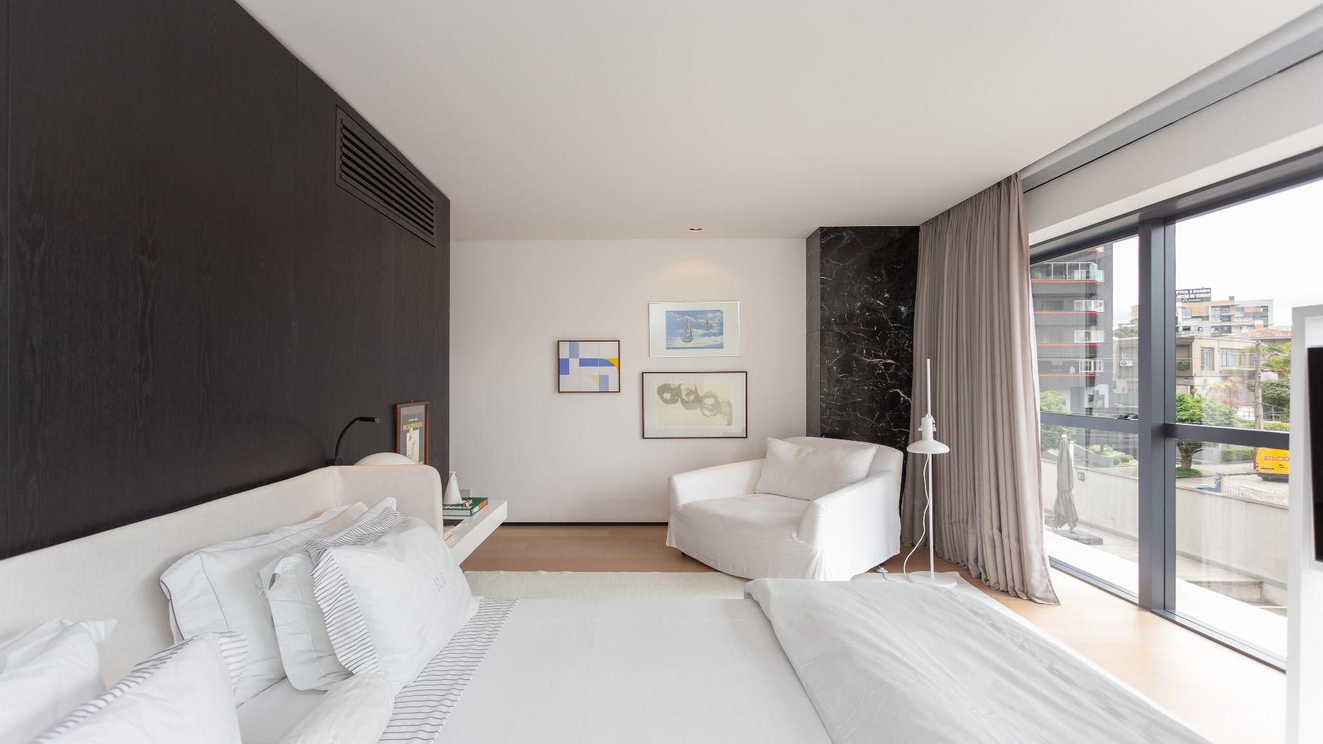 APARTAMENTO IMPECÁVEL COM 3 SUÍTES NO CABRAL