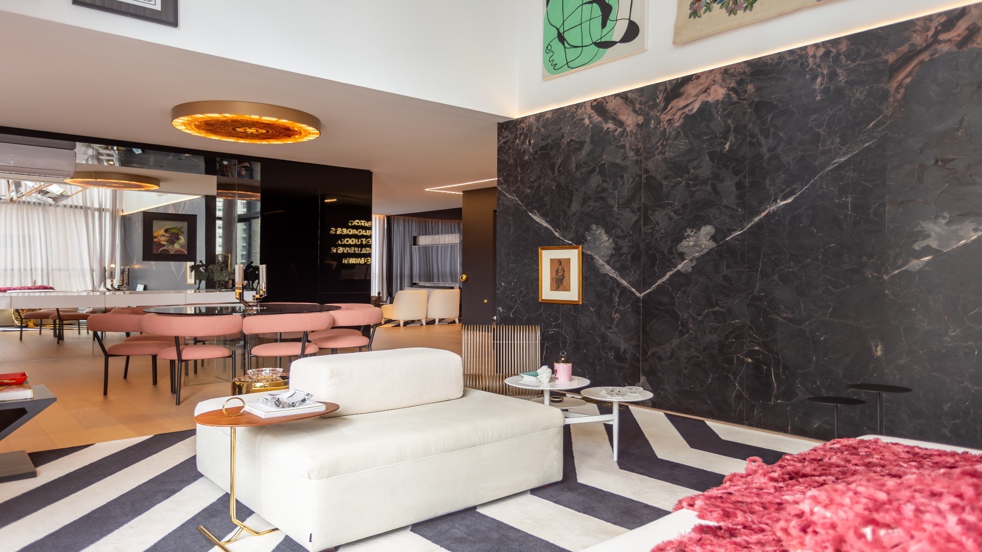 APARTAMENTO IMPECÁVEL COM 3 SUÍTES NO CABRAL