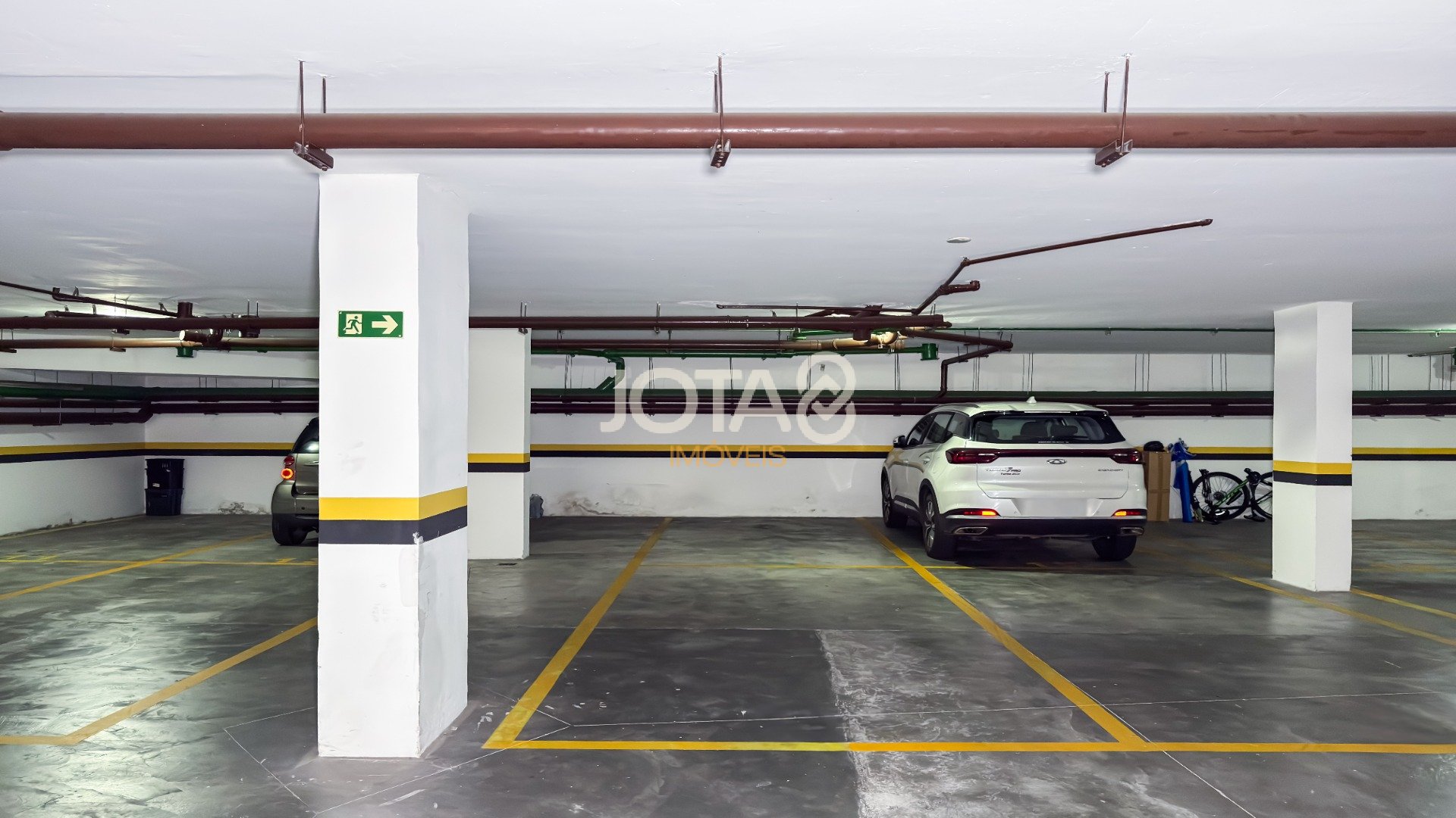 APARTAMENTO 2 SUÍTES E 2 VAGAS NO MERCÊS