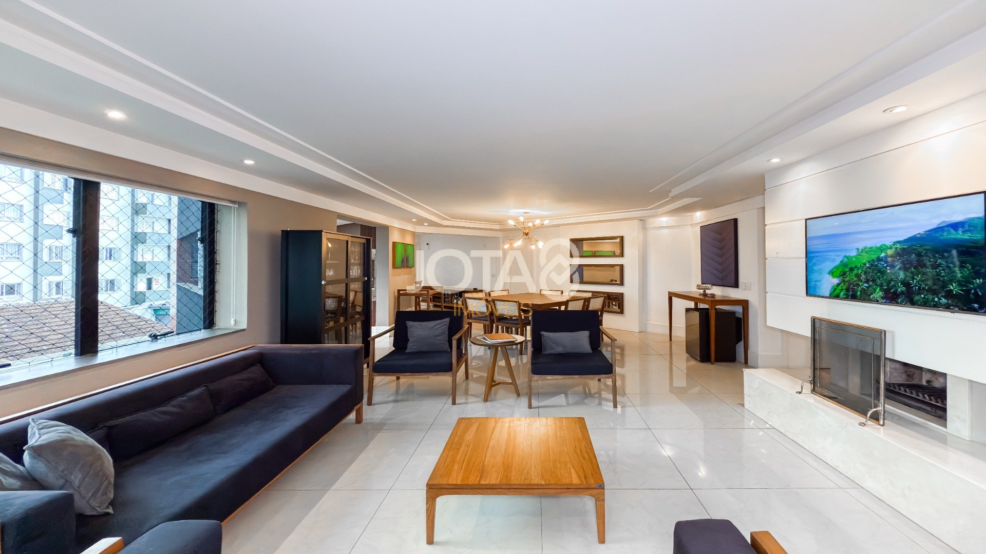 APARTAMENTO IMPECÁVEL COM 3 QUARTOS NO BATEL