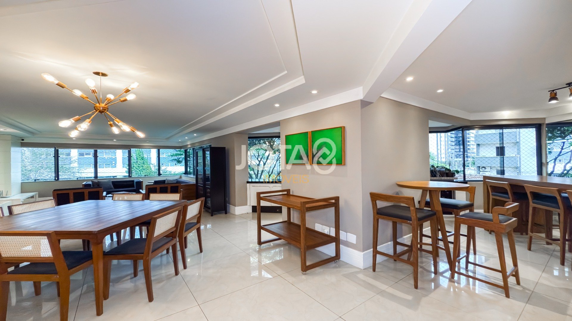 APARTAMENTO IMPECÁVEL COM 3 QUARTOS NO BATEL