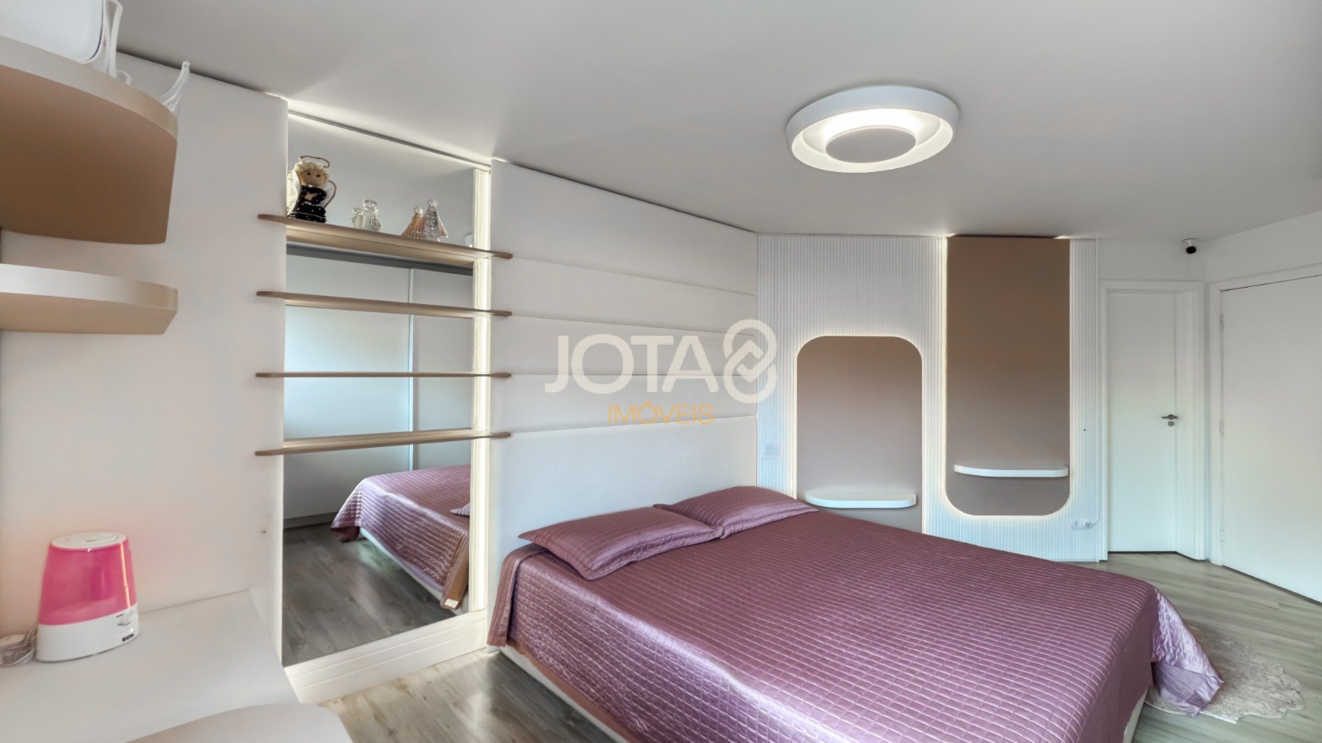 APARTAMENTO IMPECÁVEL COM 3 QUARTOS NO BATEL