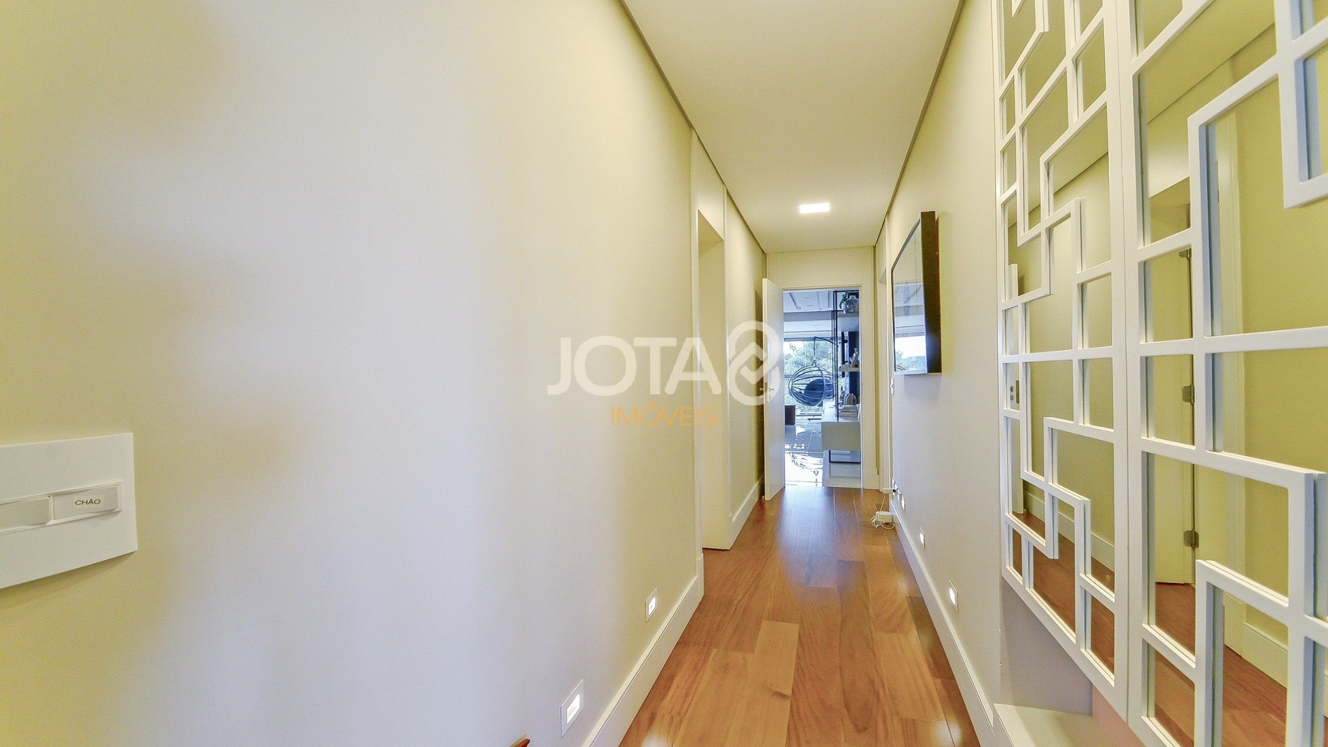 APARTAMENTO ECOVILLE 3 SUÍTES 4 VAGAS FACE NORTE