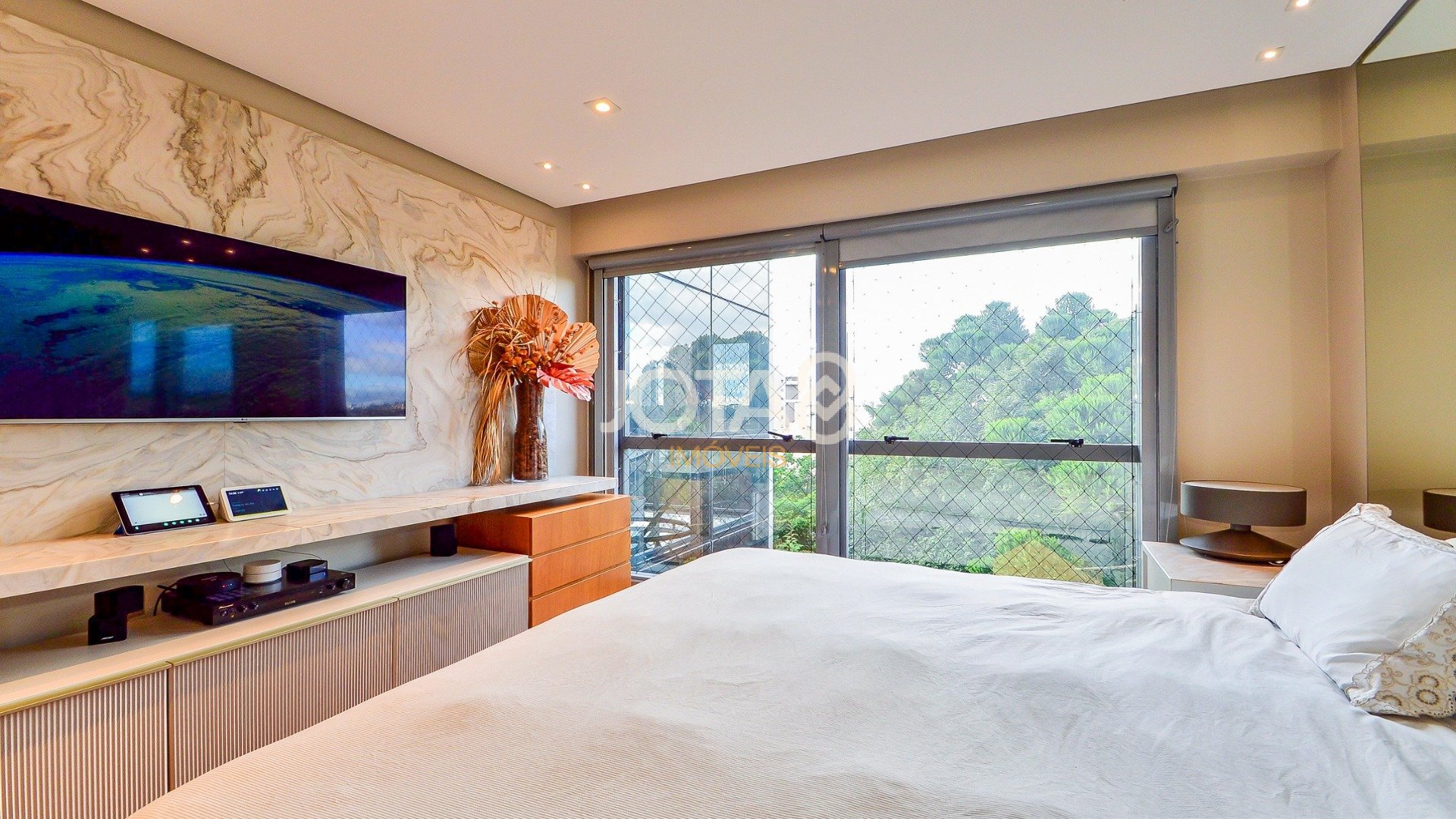 APARTAMENTO ECOVILLE 3 SUÍTES 4 VAGAS FACE NORTE