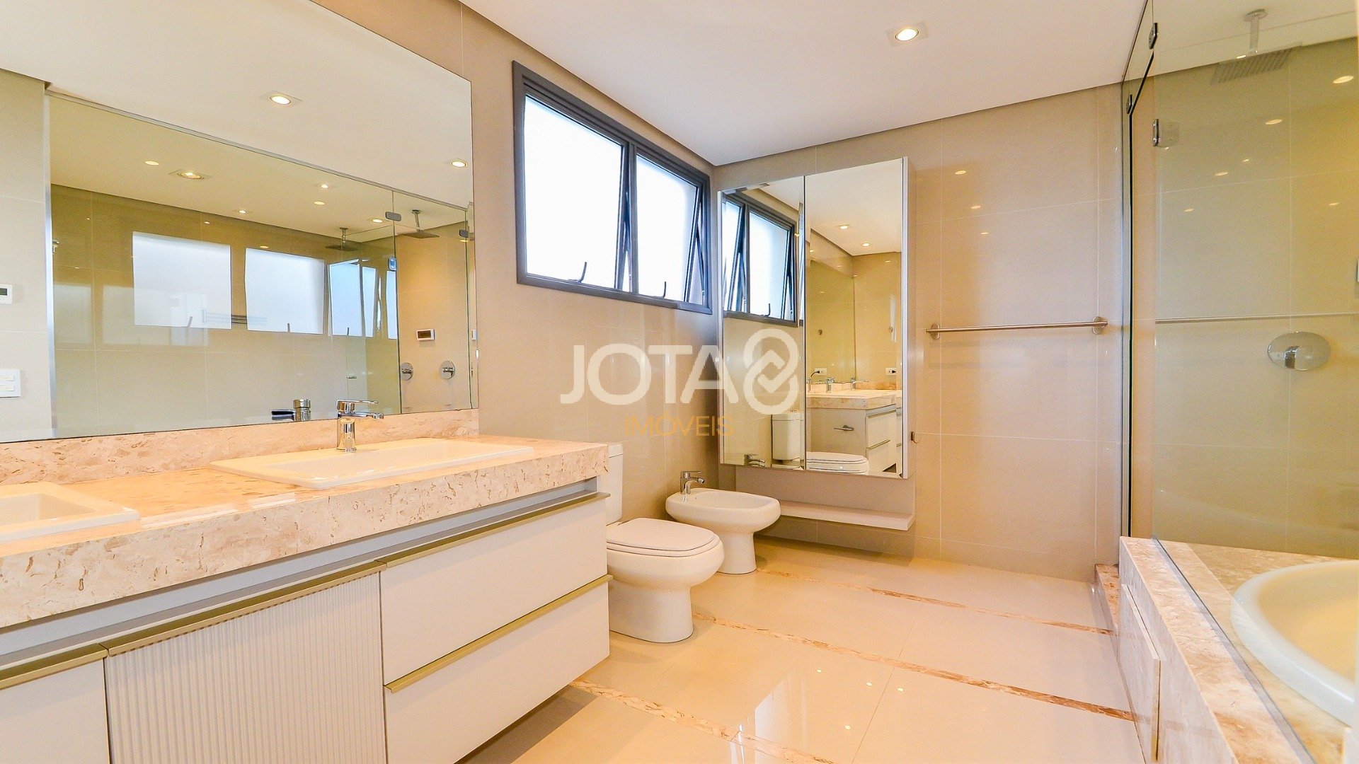 APARTAMENTO ECOVILLE 3 SUÍTES 4 VAGAS FACE NORTE