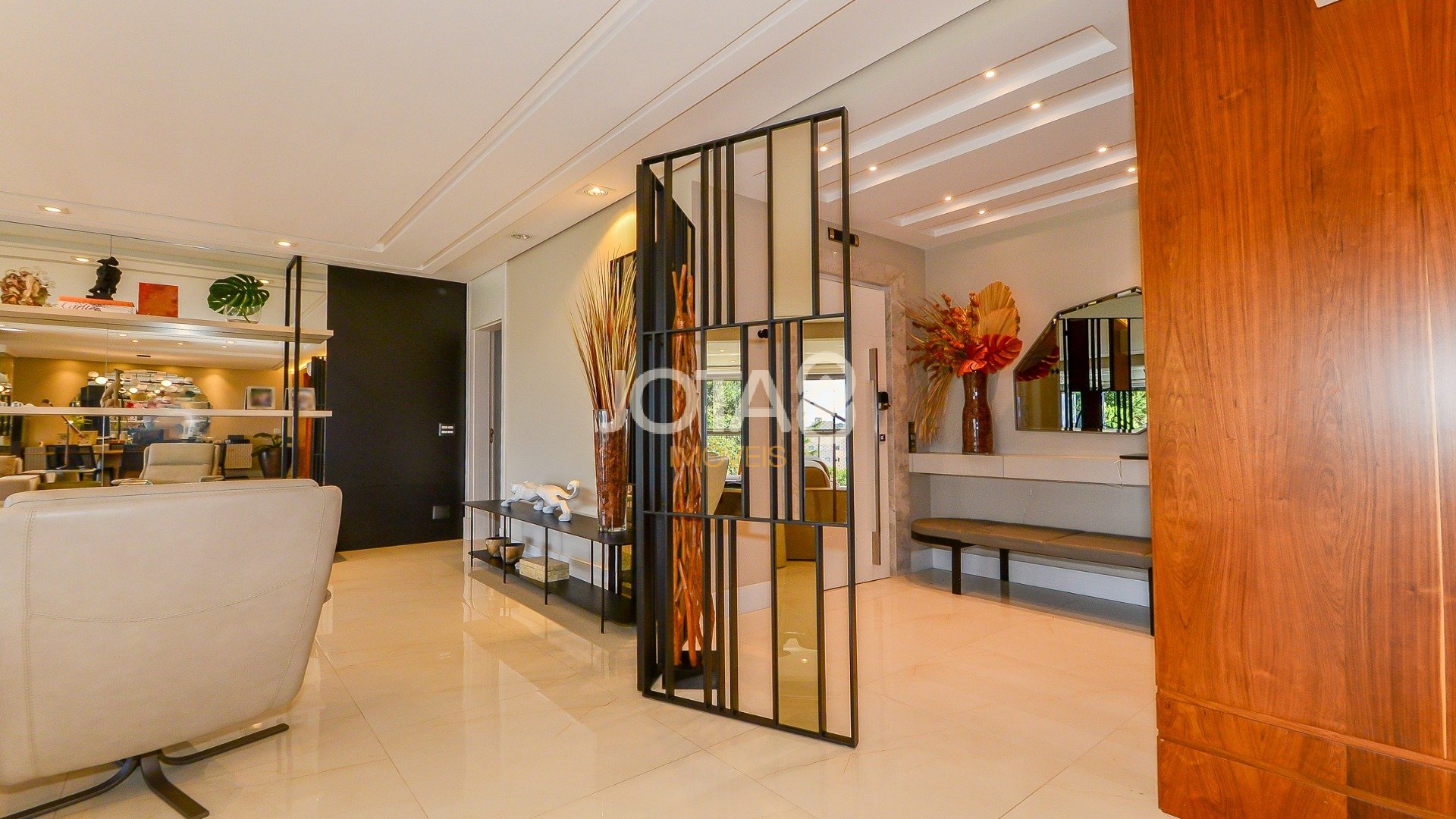 APARTAMENTO ECOVILLE 3 SUÍTES 4 VAGAS FACE NORTE