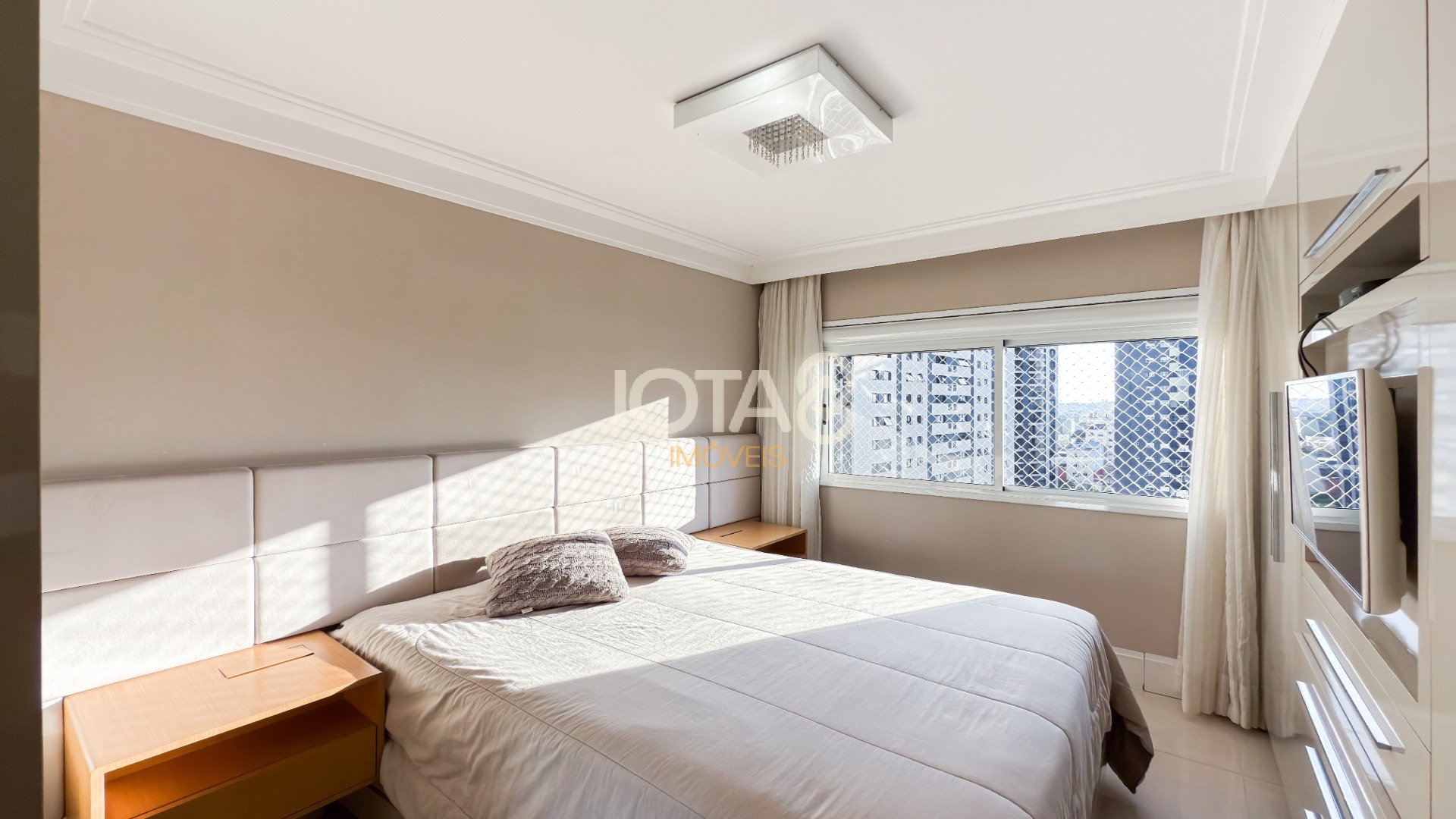 APARTAMENTO 3 QUARTOS EM CONDOMÍNIO CLUBE NO ÁGUA VERDE