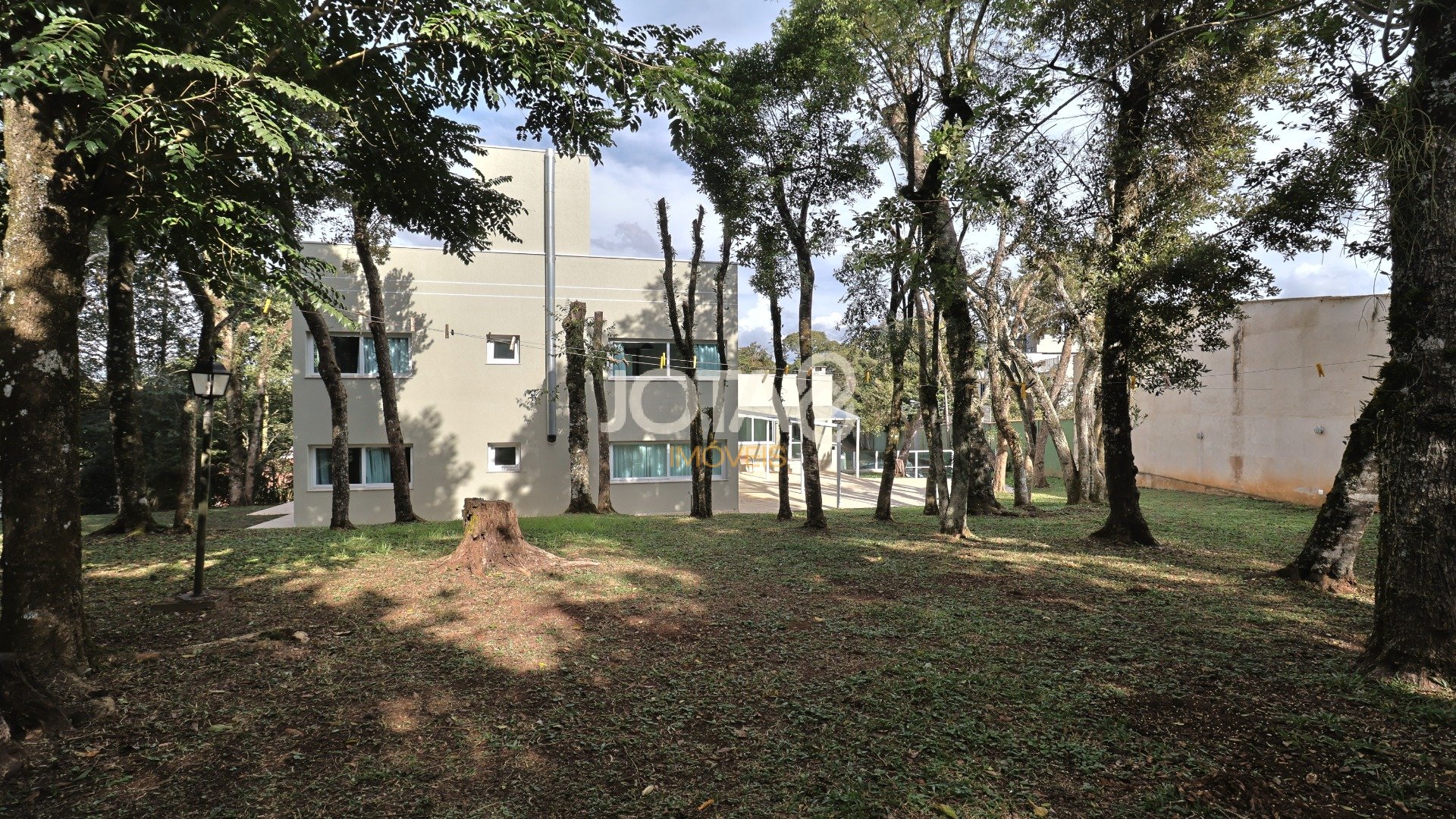 CASA PARA LOCAÇÃO NO CONDOMÍNIO VISTA VERDE
