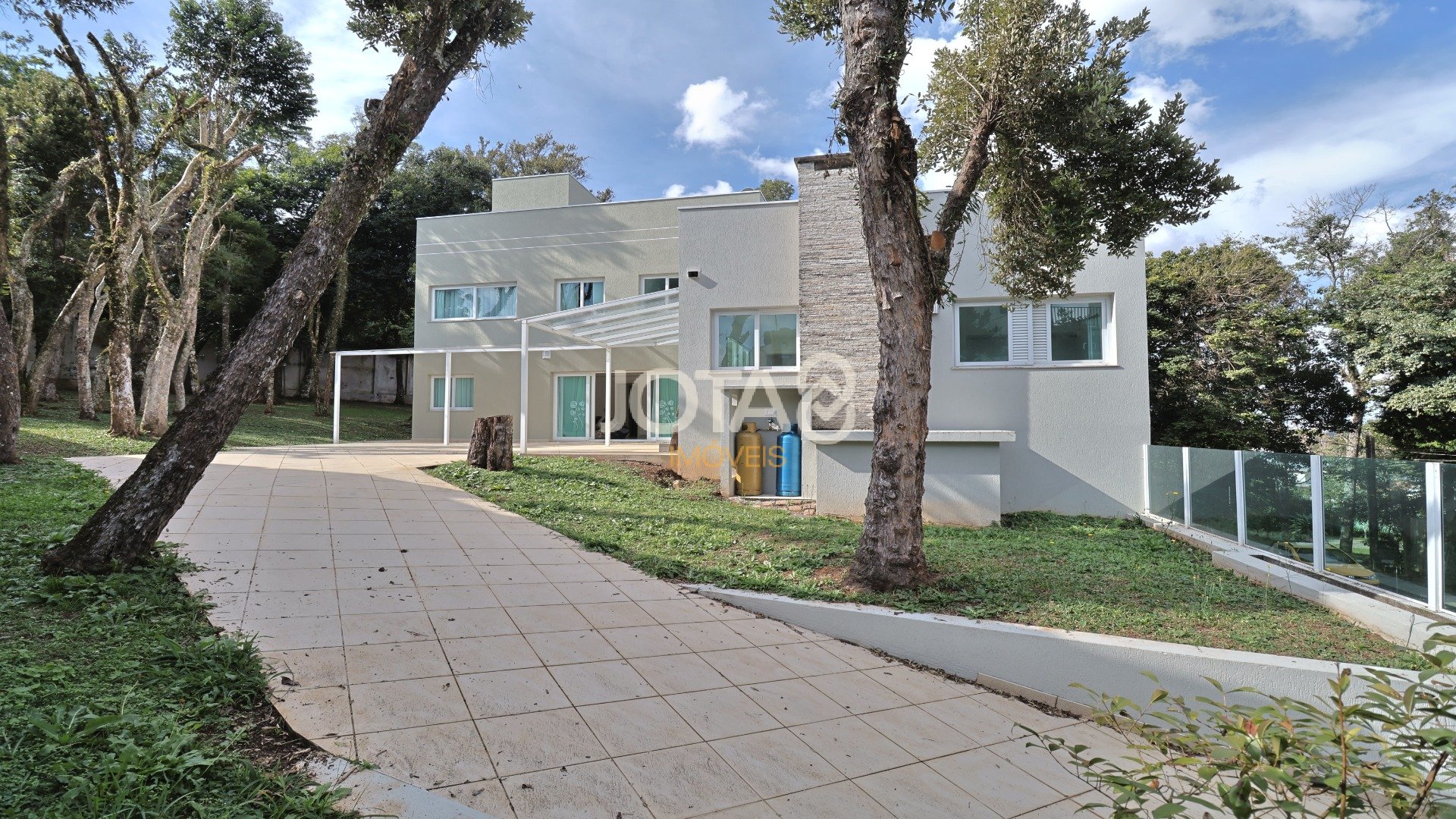 CASA PARA LOCAÇÃO NO CONDOMÍNIO VISTA VERDE