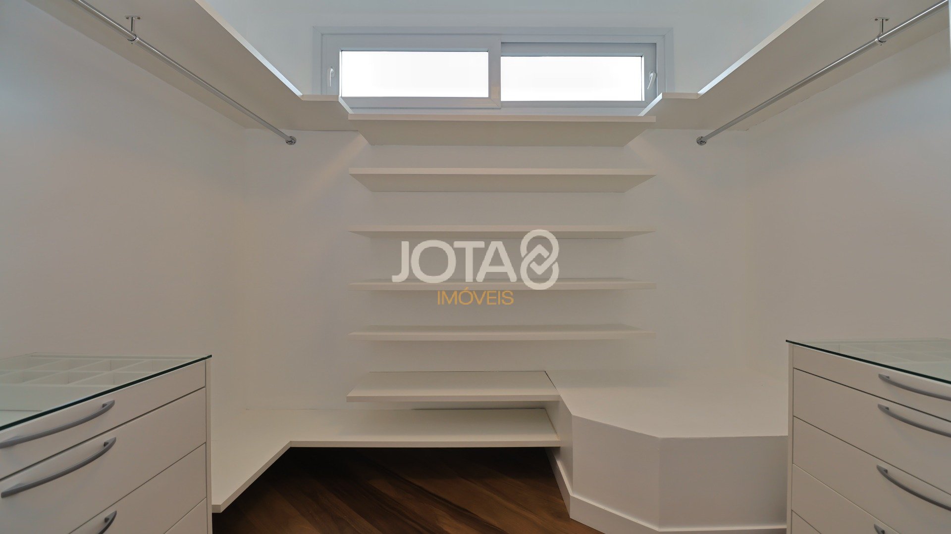 CASA PARA LOCAÇÃO NO CONDOMÍNIO VISTA VERDE