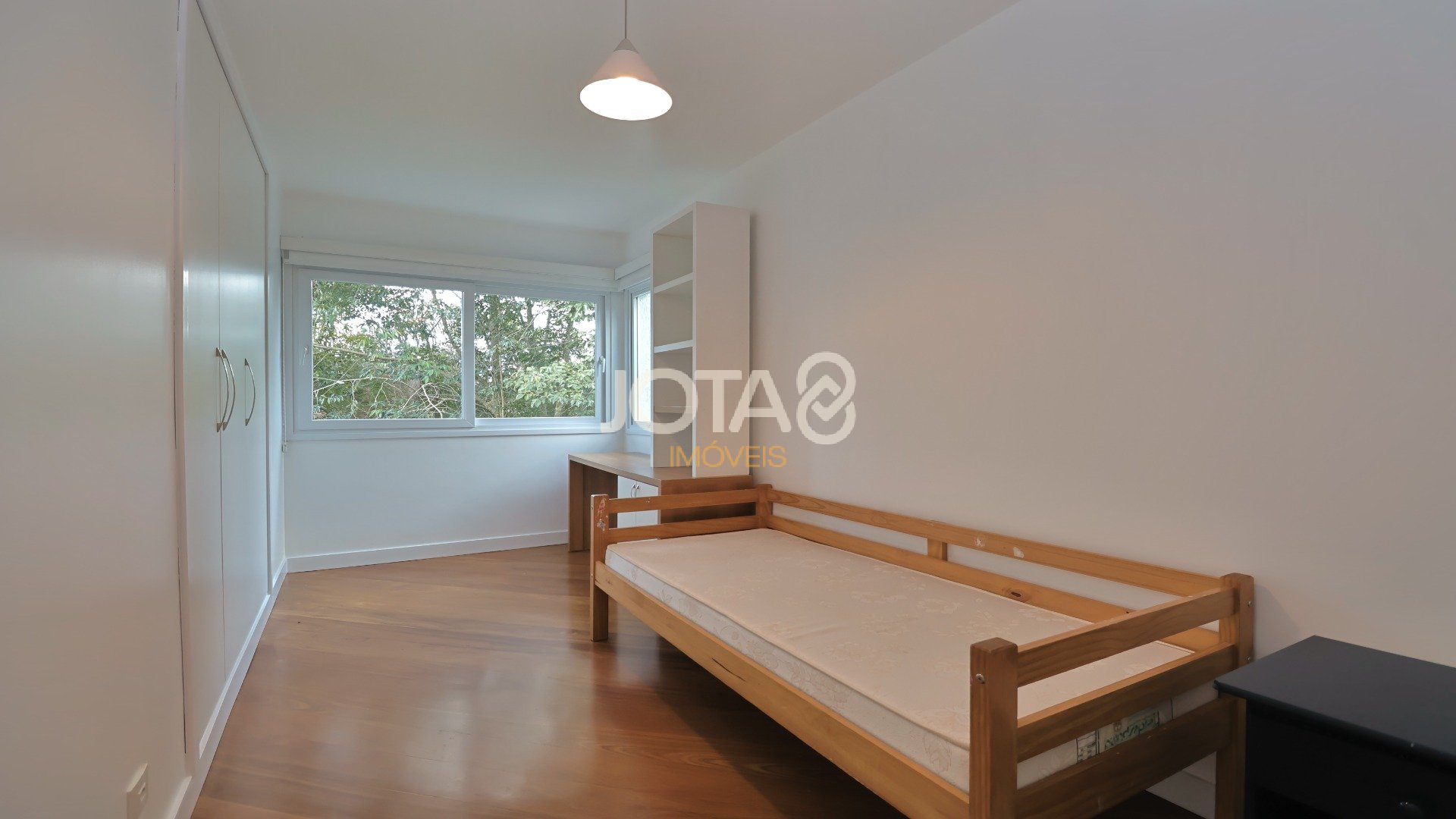 CASA PARA LOCAÇÃO NO CONDOMÍNIO VISTA VERDE
