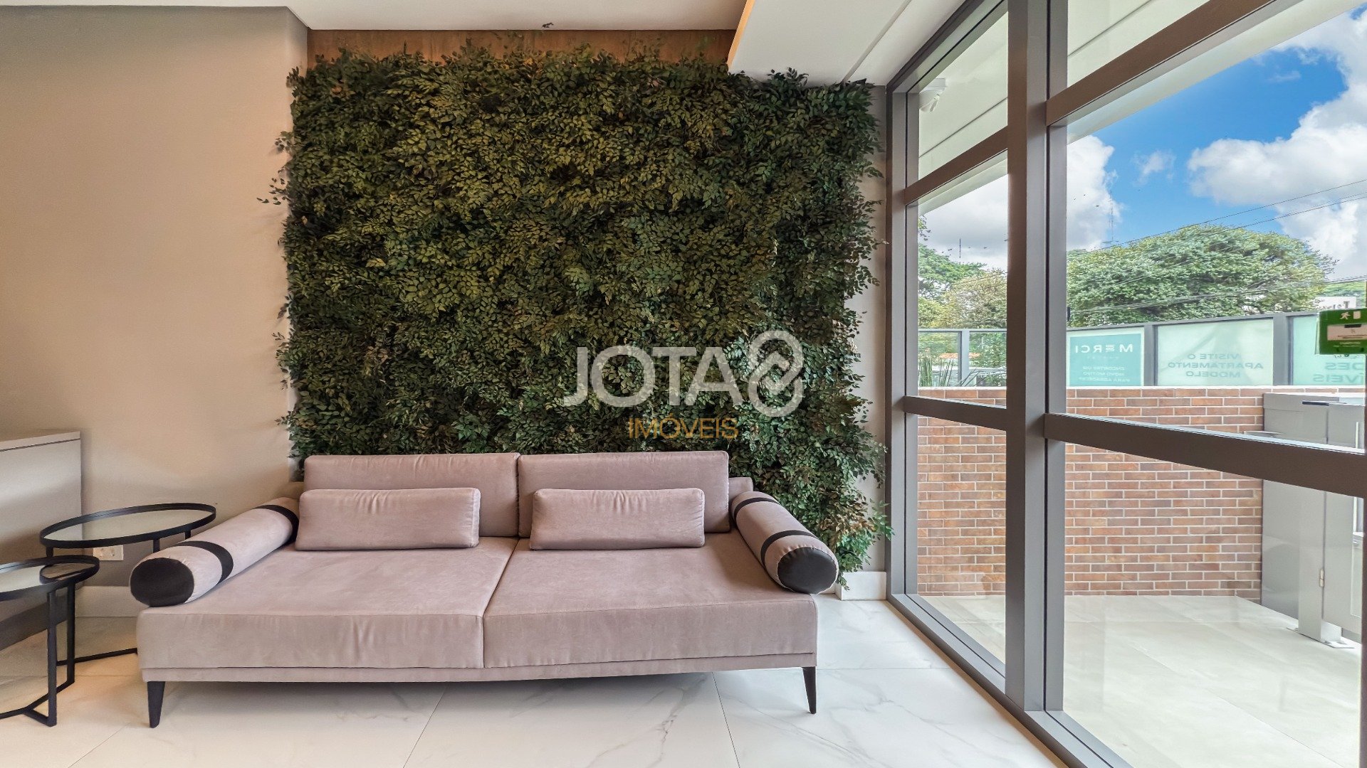SOFISTICAÇÃO NAS MERCÊS: 111 M² COM 3 QUARTOS E VARANDA GOURMET