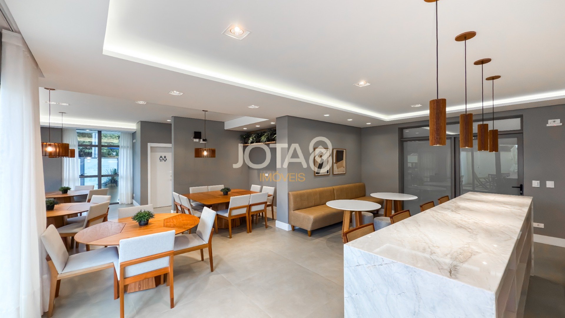 SOFISTICAÇÃO NAS MERCÊS: 111 M² COM 3 QUARTOS E VARANDA GOURMET