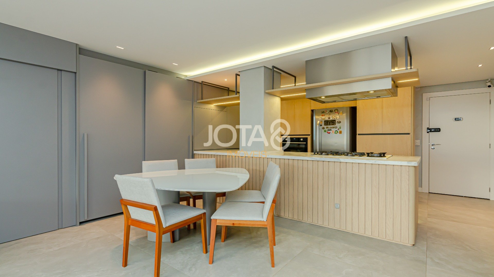 APARTAMENTO 3 DORMITÓRIO E 3 VAGAS NO ECOVILLE - J8