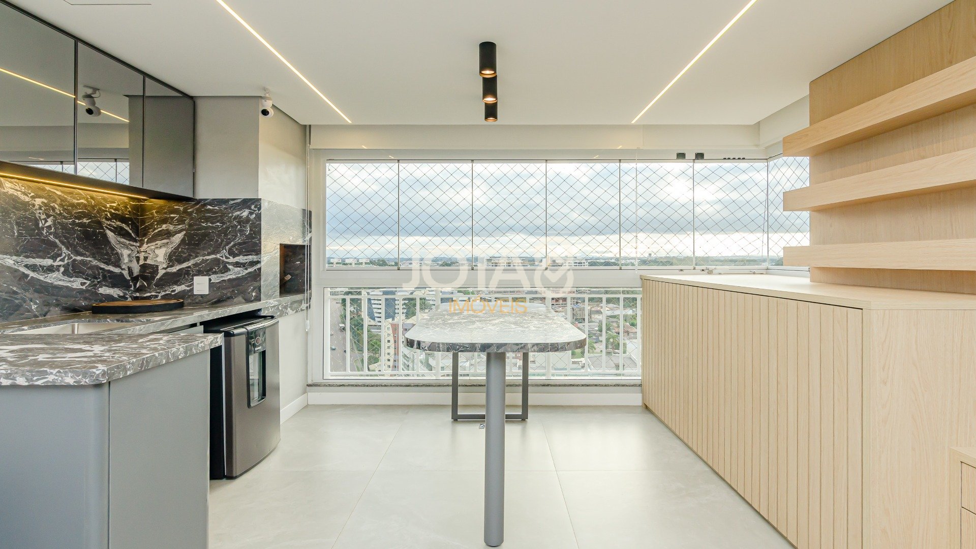APARTAMENTO 3 DORMITÓRIO E 3 VAGAS NO ECOVILLE - J8