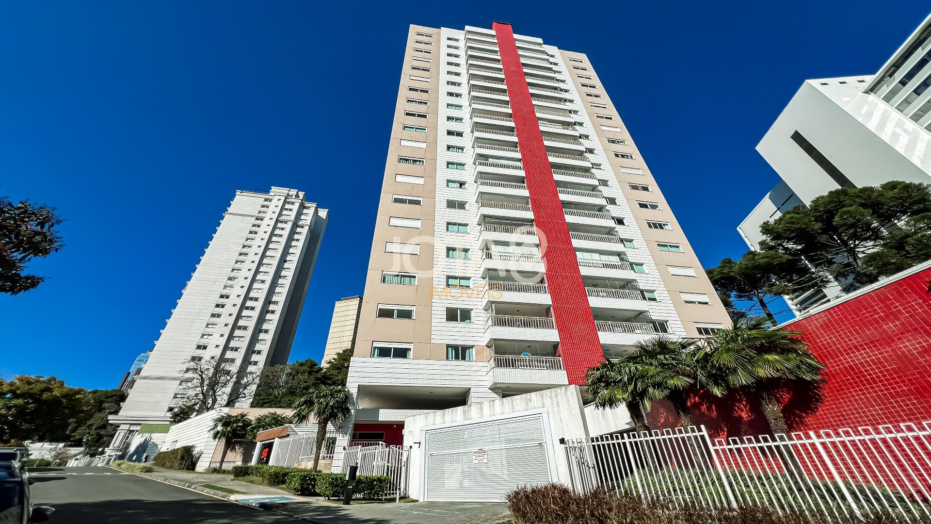 APARTAMENTO 3 DORMITÓRIO E 3 VAGAS NO ECOVILLE - J8