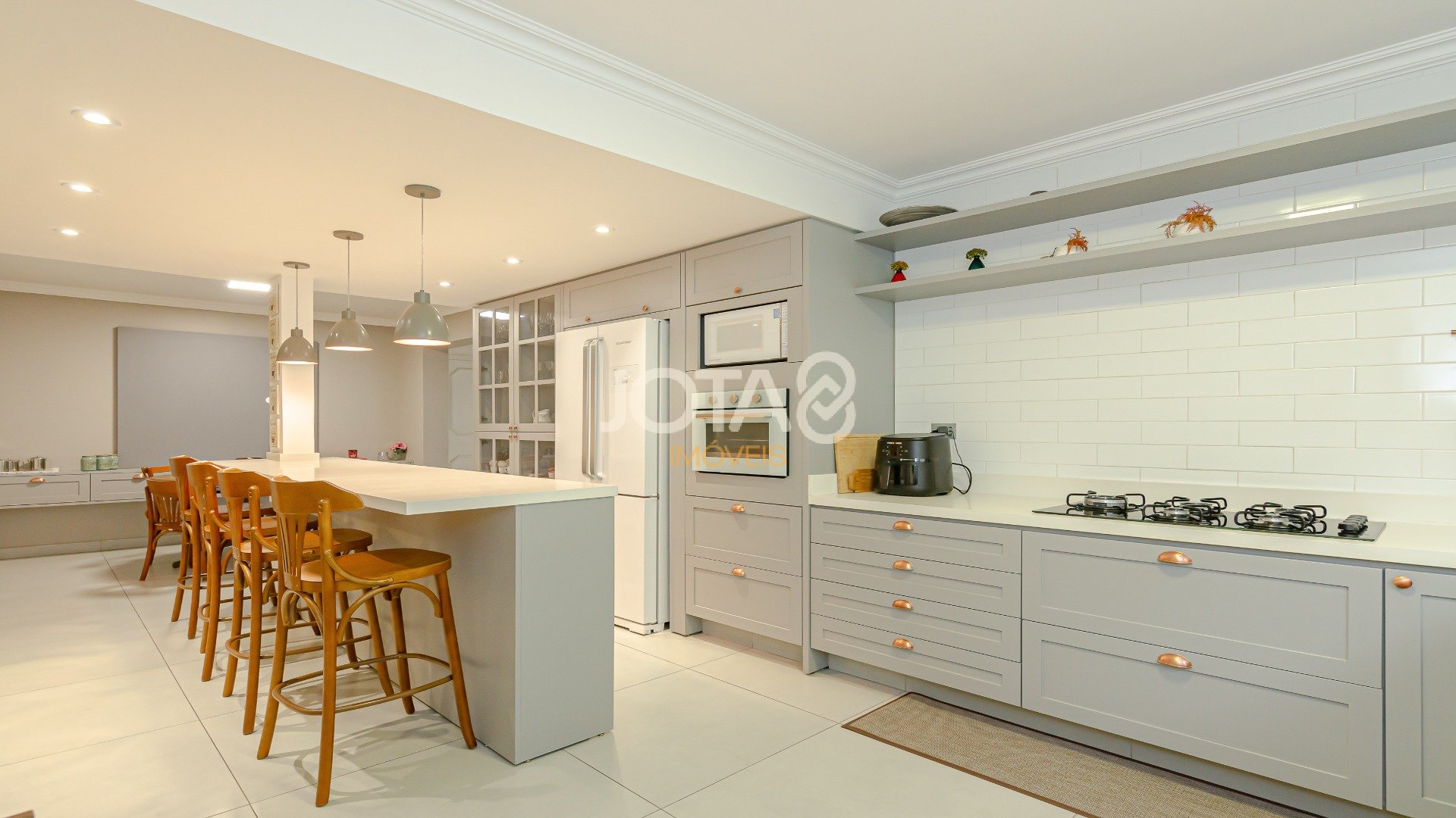 APARTAMENTO COM 4 QUARTOS NO BIGORRILHO