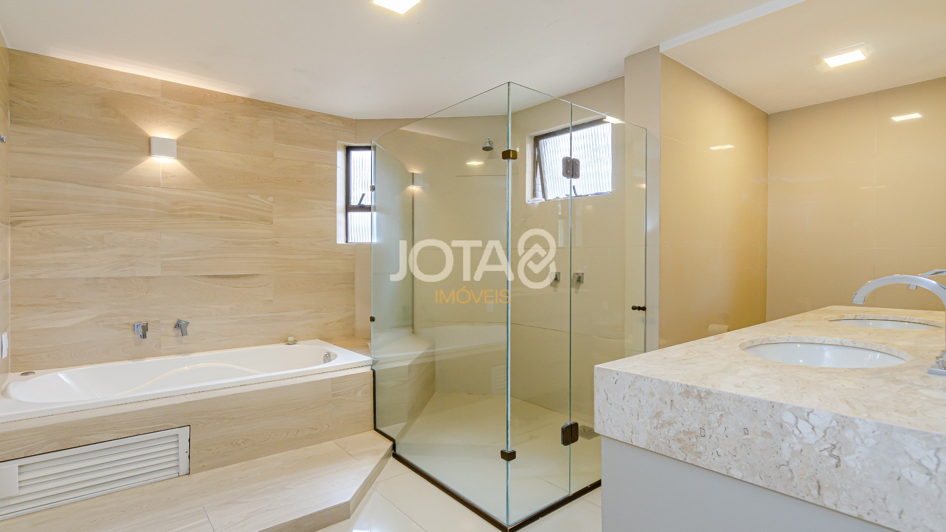APARTAMENTO COM 4 QUARTOS NO BIGORRILHO