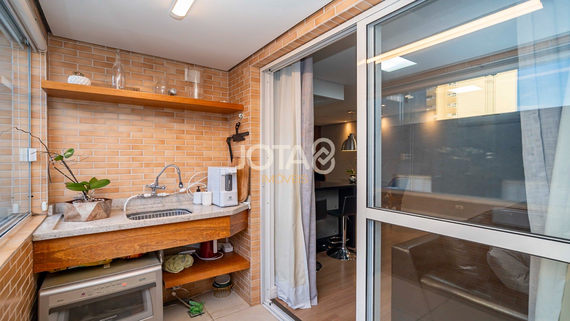APARTAMENTO 2 QUARTOS E 2 VAGAS NO ALTO DA GLÓRIA!