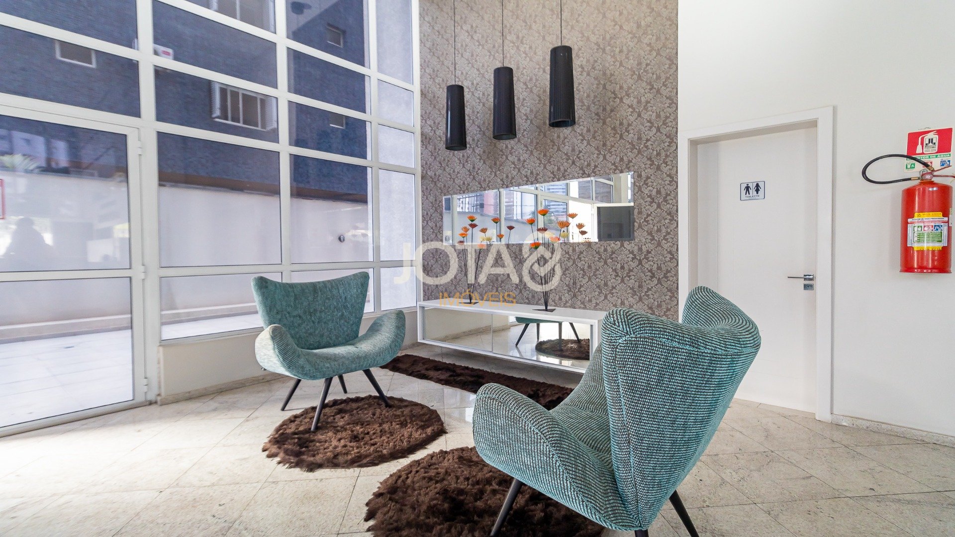 APARTAMENTO 2 QUARTOS E 2 VAGAS NO ALTO DA GLÓRIA!
