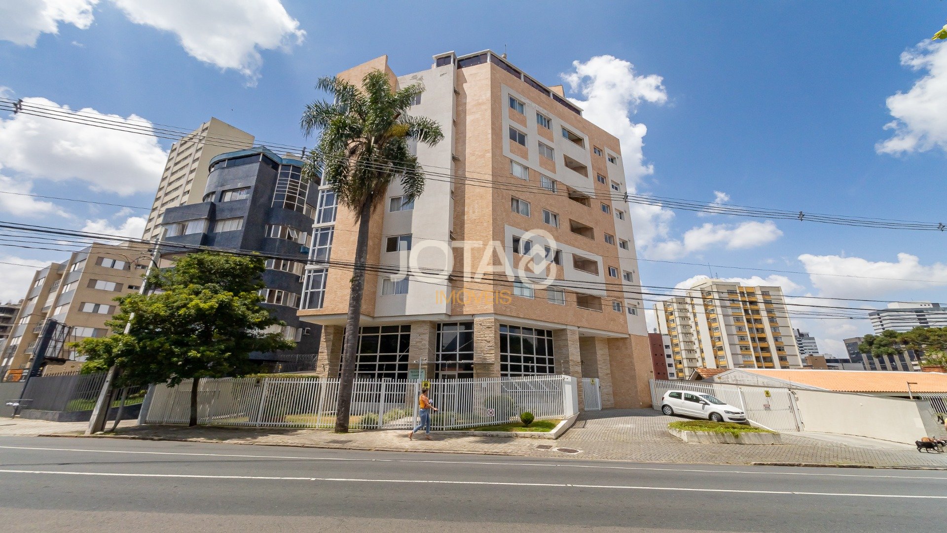 APARTAMENTO 2 QUARTOS E 2 VAGAS NO ALTO DA GLÓRIA!