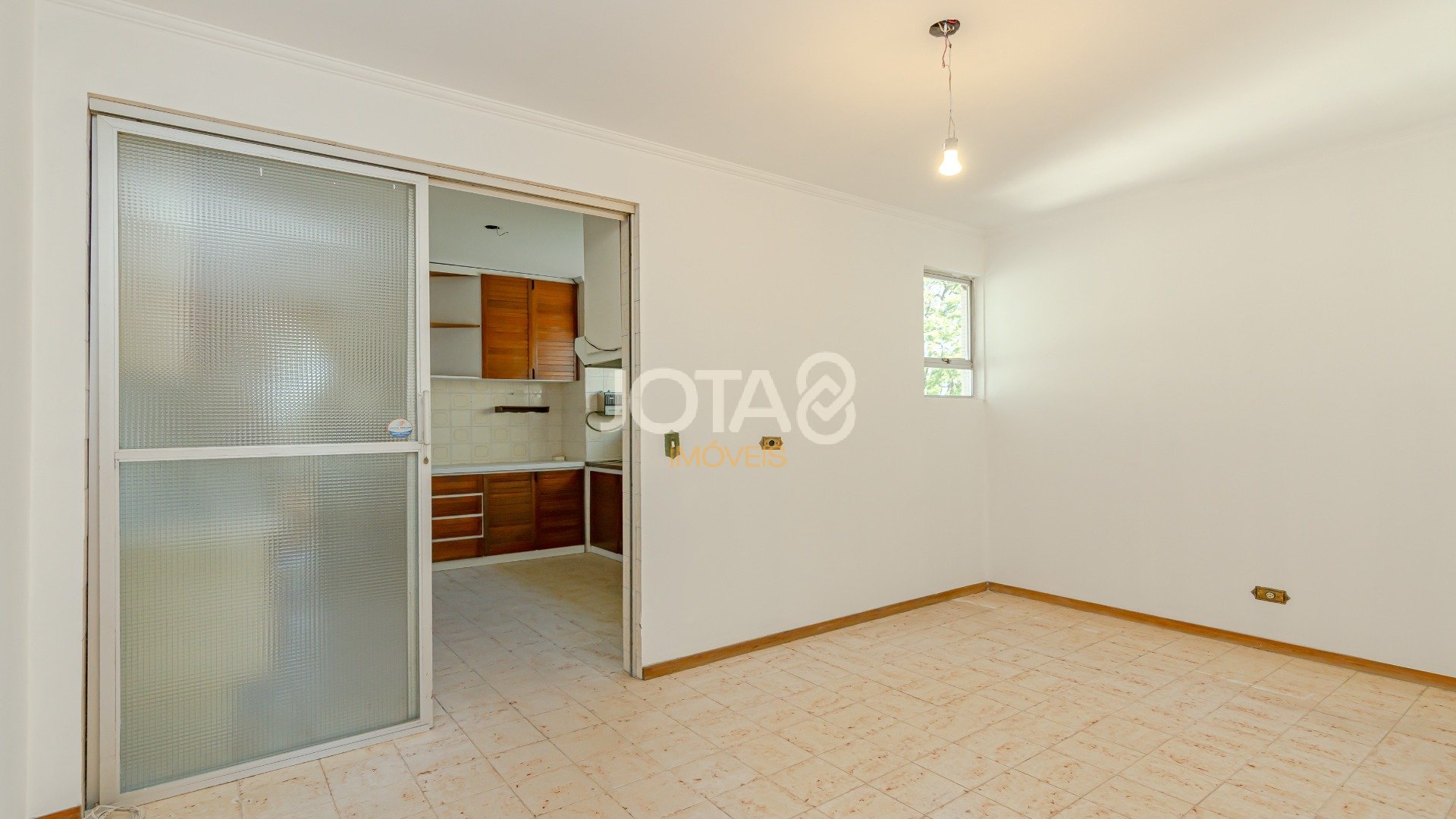 APARTAMENTO COM 4 QUARTOS NO MERCÊS