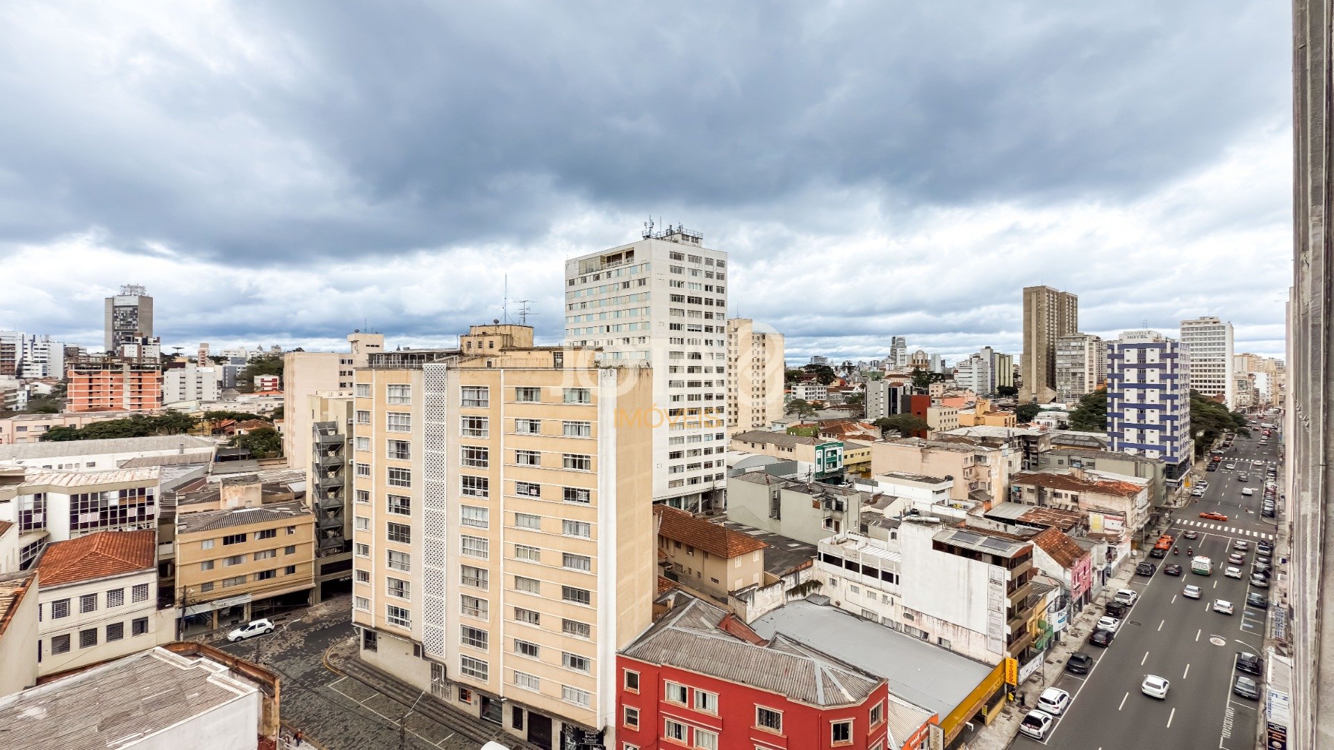 APARTAMENTO , 3 QUARTOS, AMPLA SALA, COZINHA COM COPA