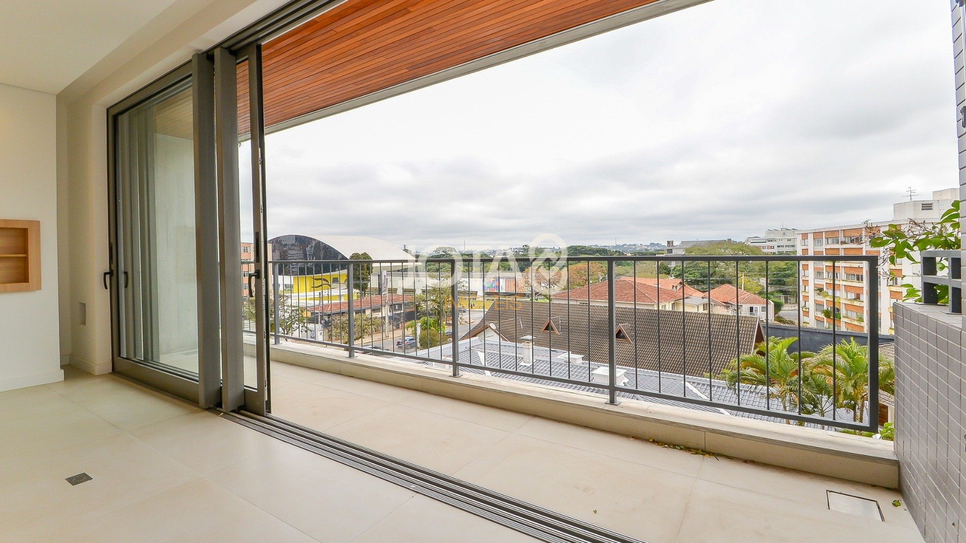 APARTAMENTO NOVO DE 3 SUÍTES AO LADO DO MON