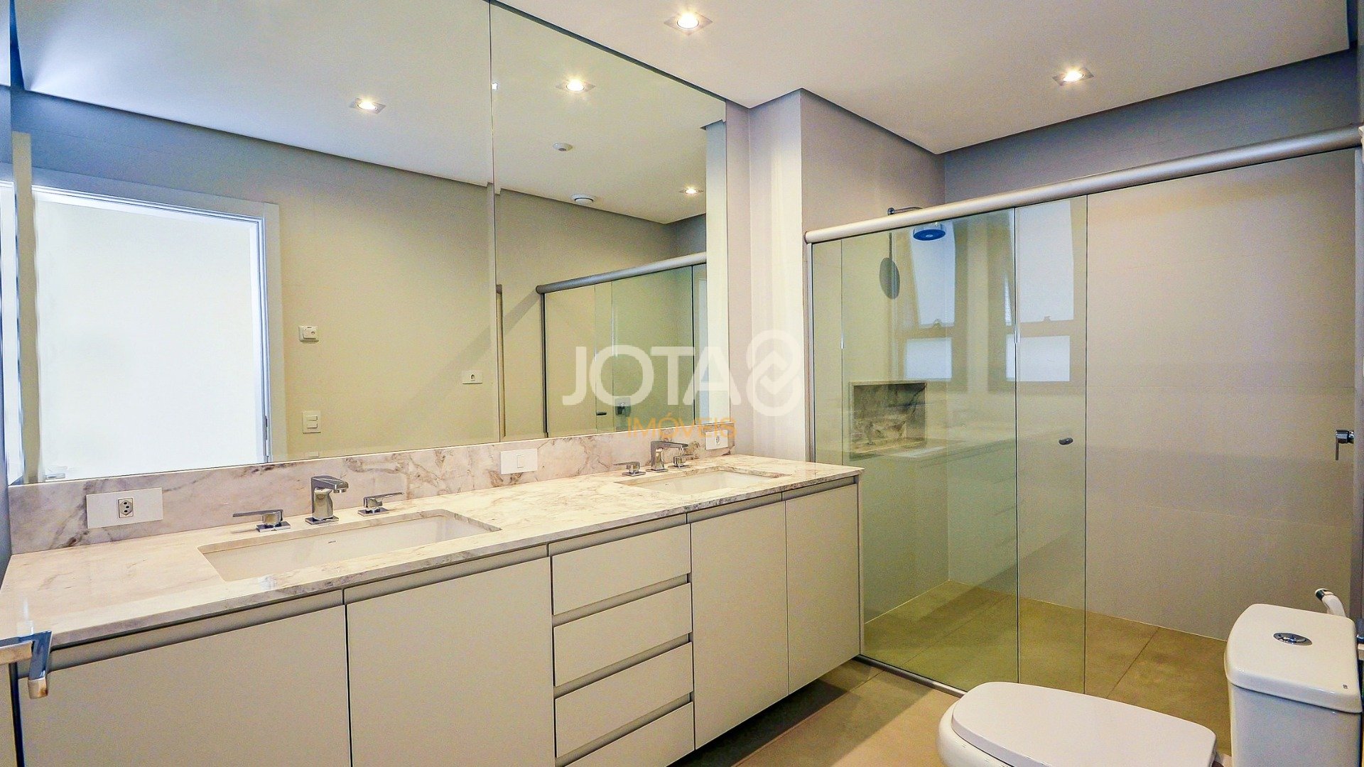 APARTAMENTO NOVO DE 3 SUÍTES AO LADO DO MON