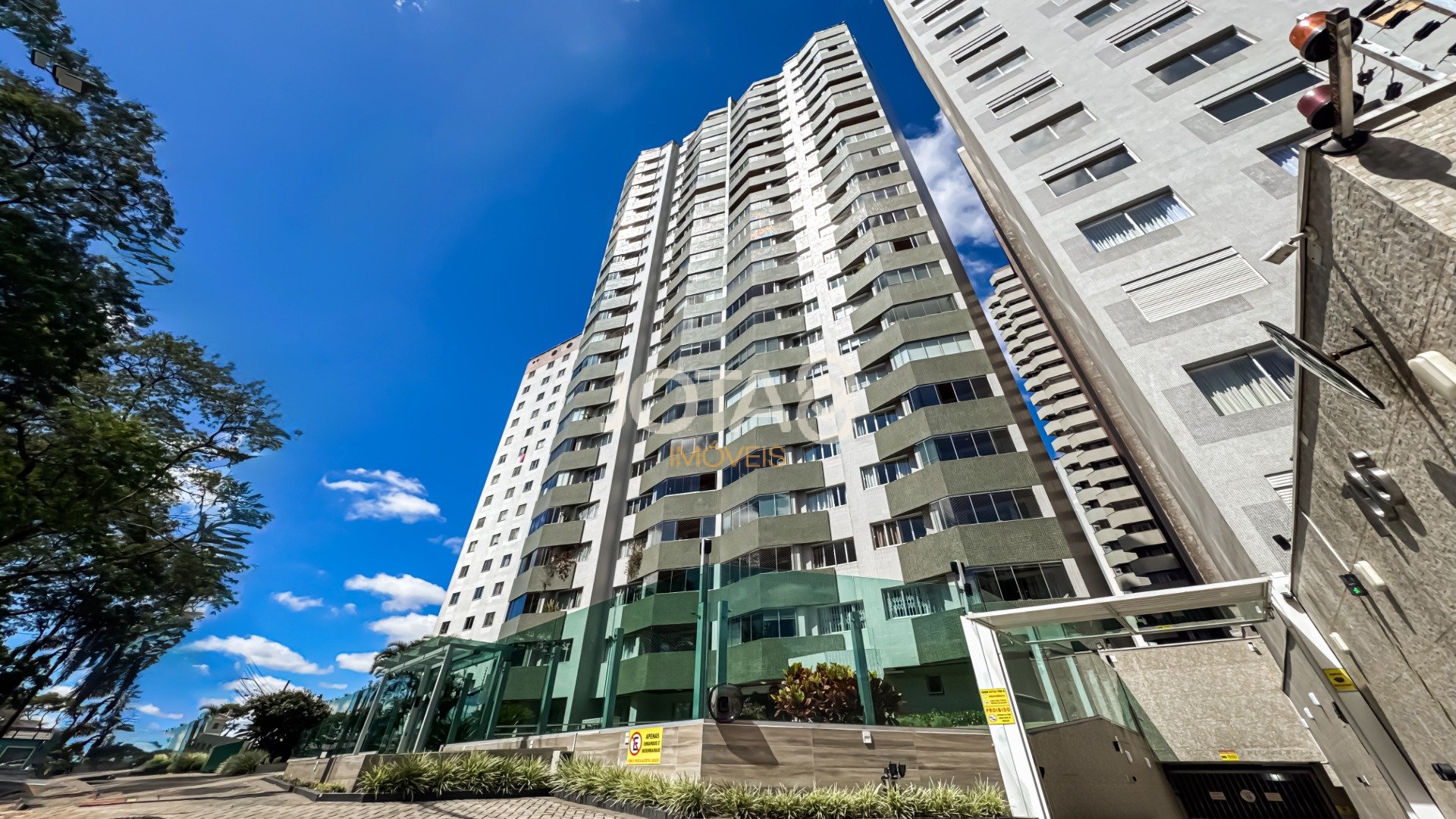 ÁGUA VERDE 158M² -  INVISTA NO ENDEREÇO. TRANSFORME O ESPAÇO.