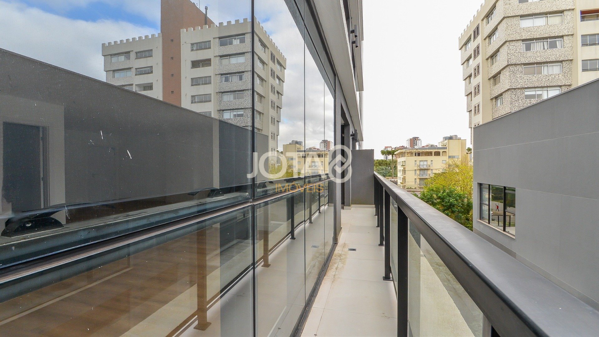 APARTAMENTO 2 QUARTOS AO LADO DA PRAÇA DA ESPANHA