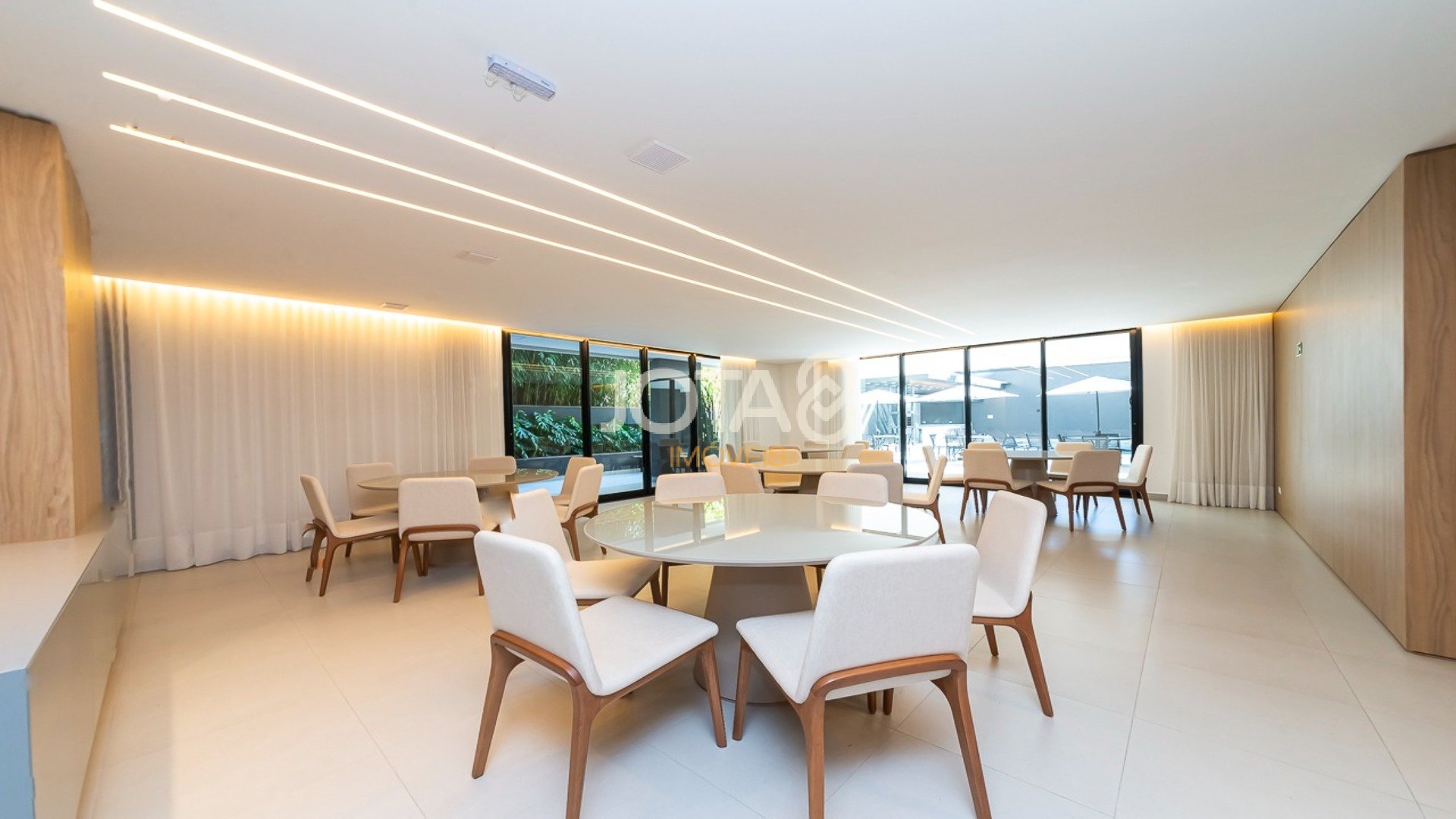 APARTAMENTO 2 QUARTOS AO LADO DA PRAÇA DA ESPANHA