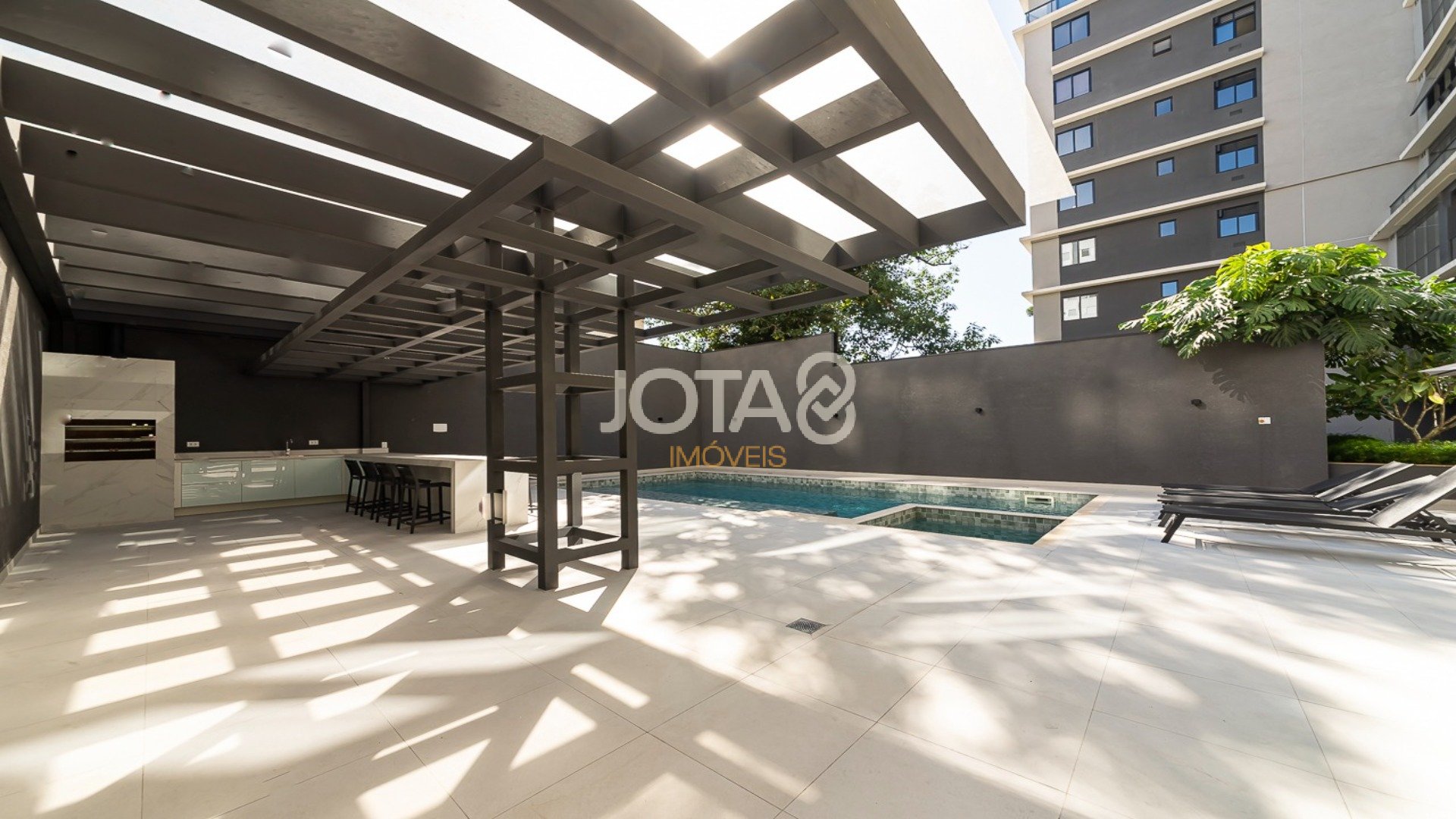 APARTAMENTO 2 QUARTOS AO LADO DA PRAÇA DA ESPANHA