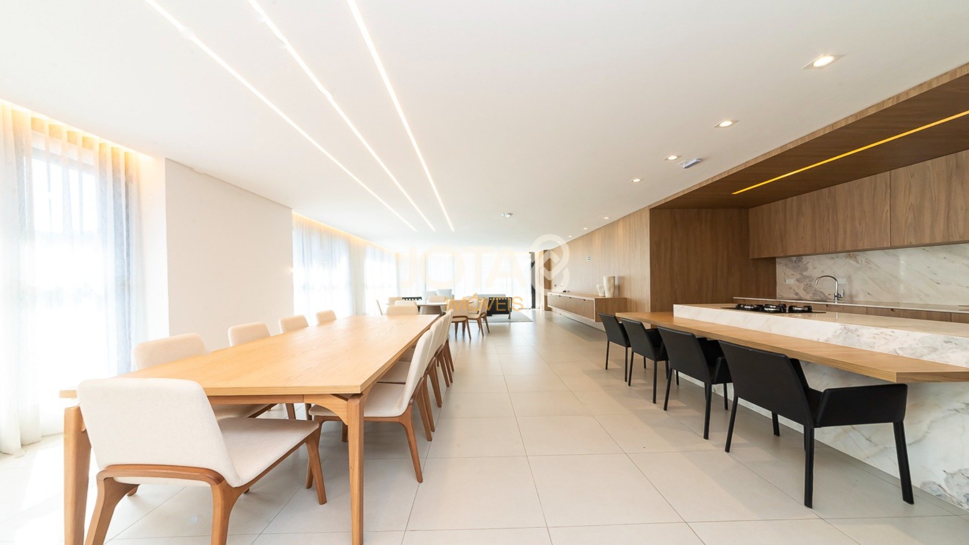 APARTAMENTO 2 QUARTOS AO LADO DA PRAÇA DA ESPANHA