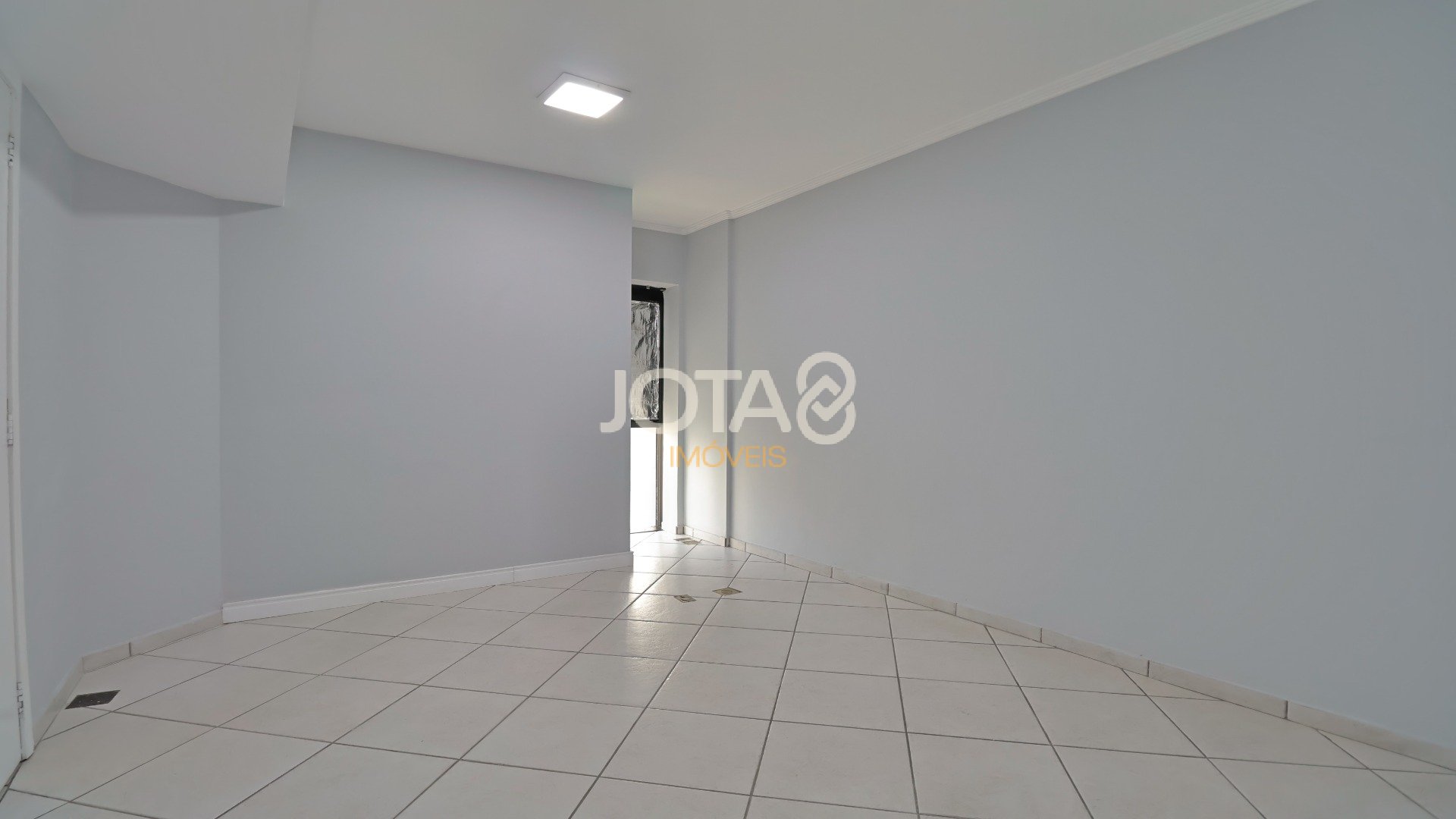 LAJE COMERCIAL EM ÓTIMA LOCALIZAÇÃO