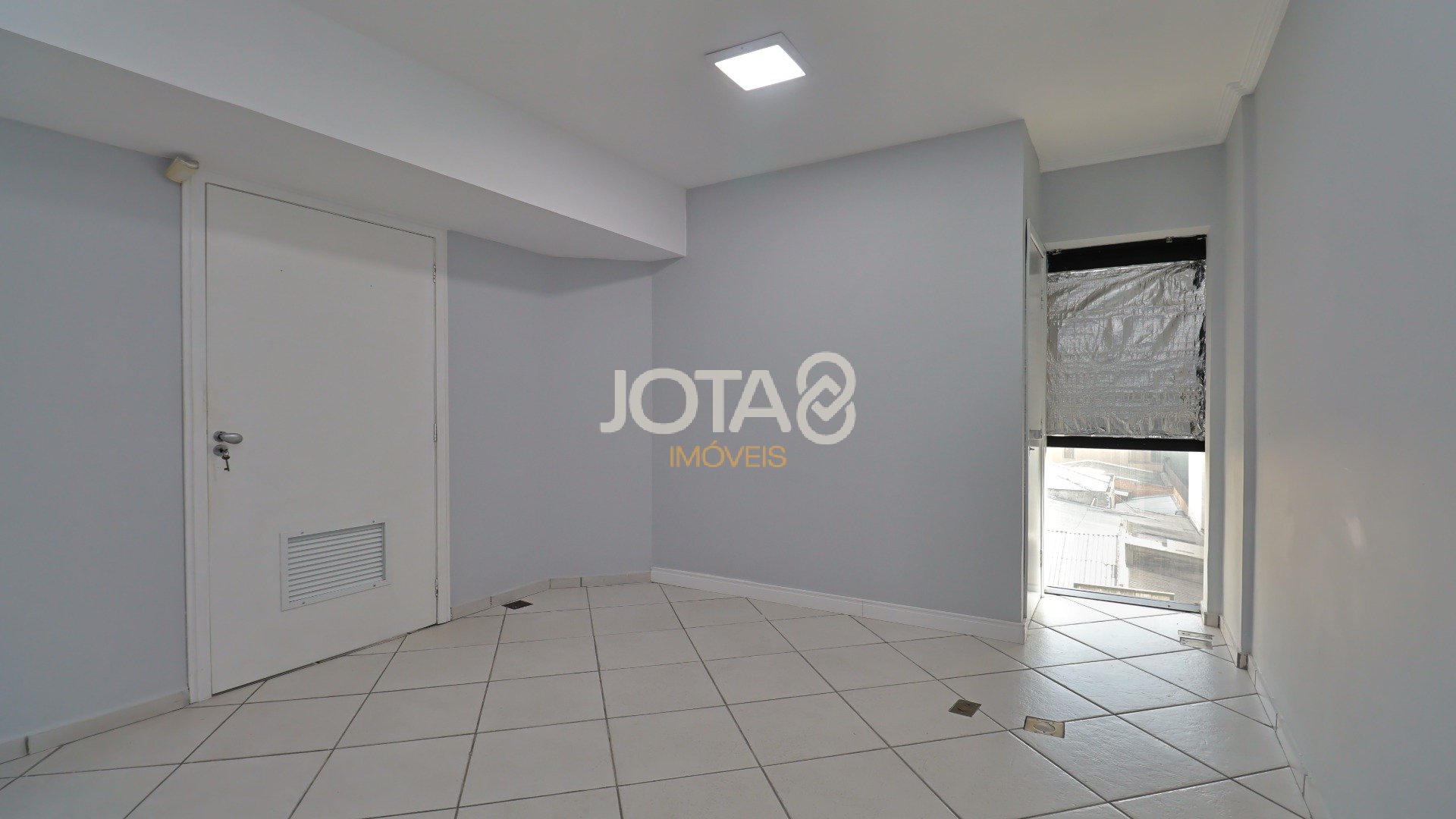 LAJE COMERCIAL EM ÓTIMA LOCALIZAÇÃO