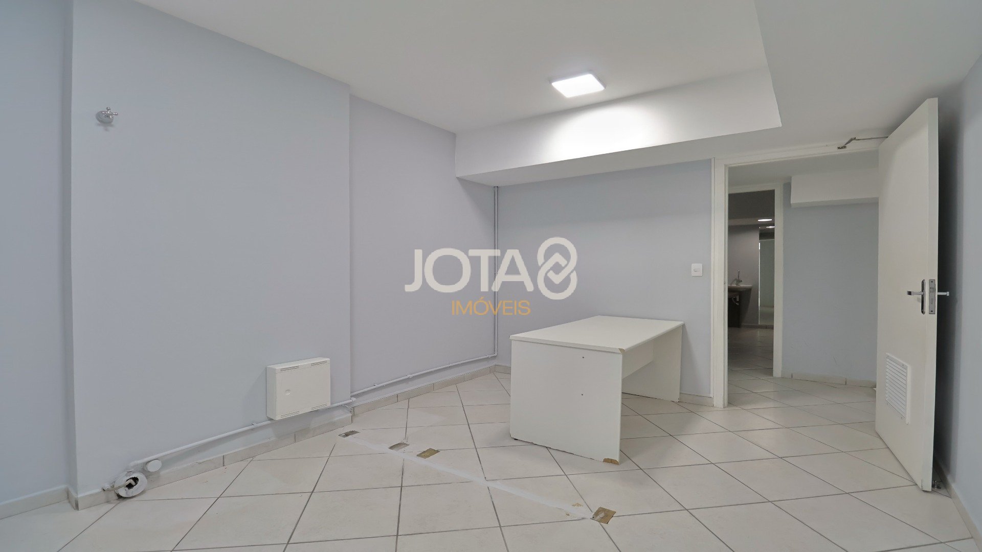 LAJE COMERCIAL EM ÓTIMA LOCALIZAÇÃO