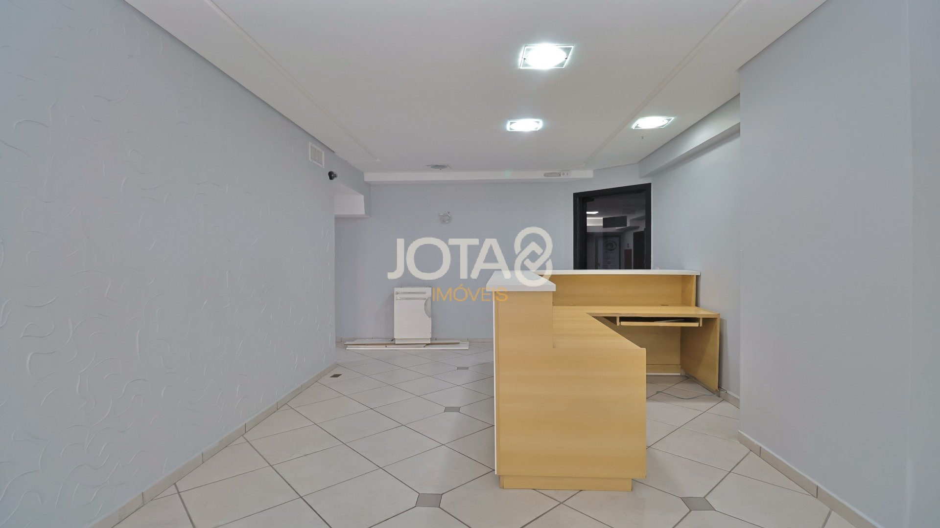 LAJE COMERCIAL EM ÓTIMA LOCALIZAÇÃO