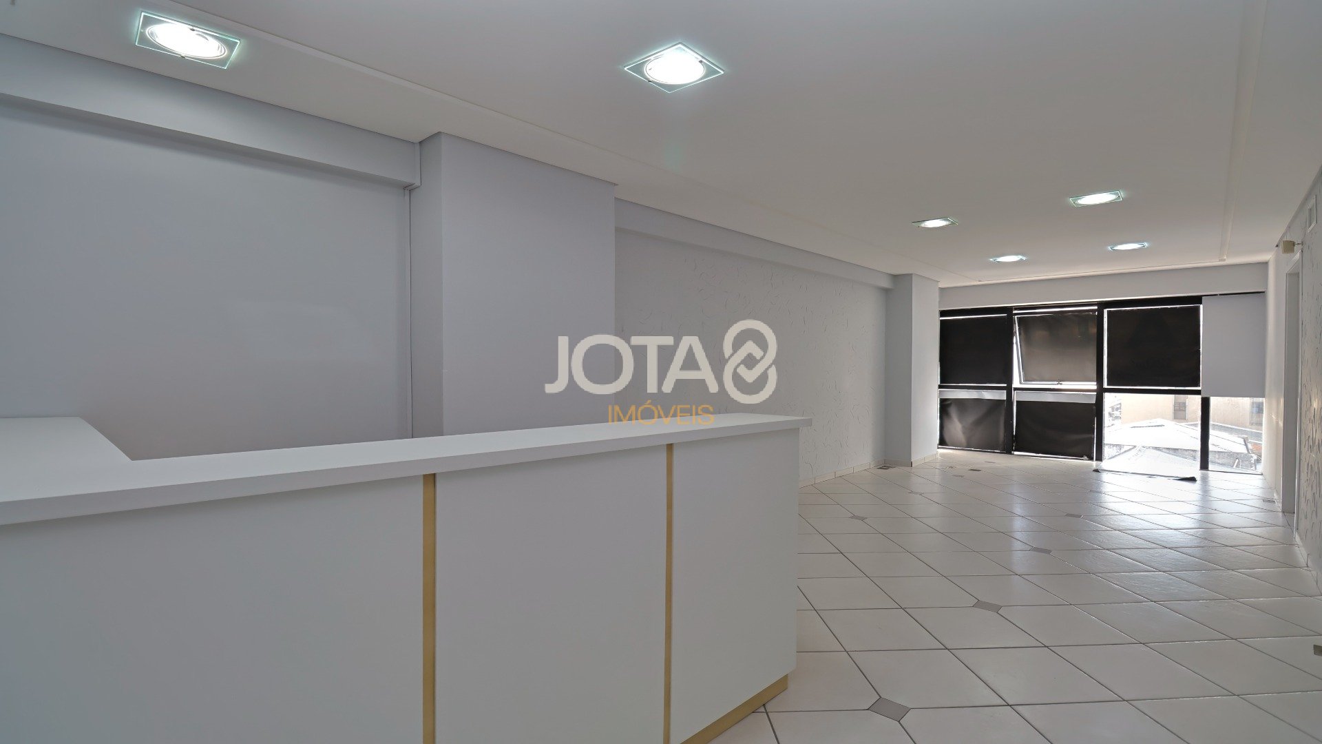 LAJE COMERCIAL EM ÓTIMA LOCALIZAÇÃO