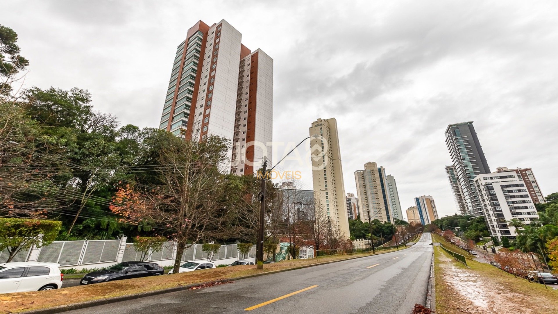 APARTAMENTO MOBILIADO NO ECOVILLE