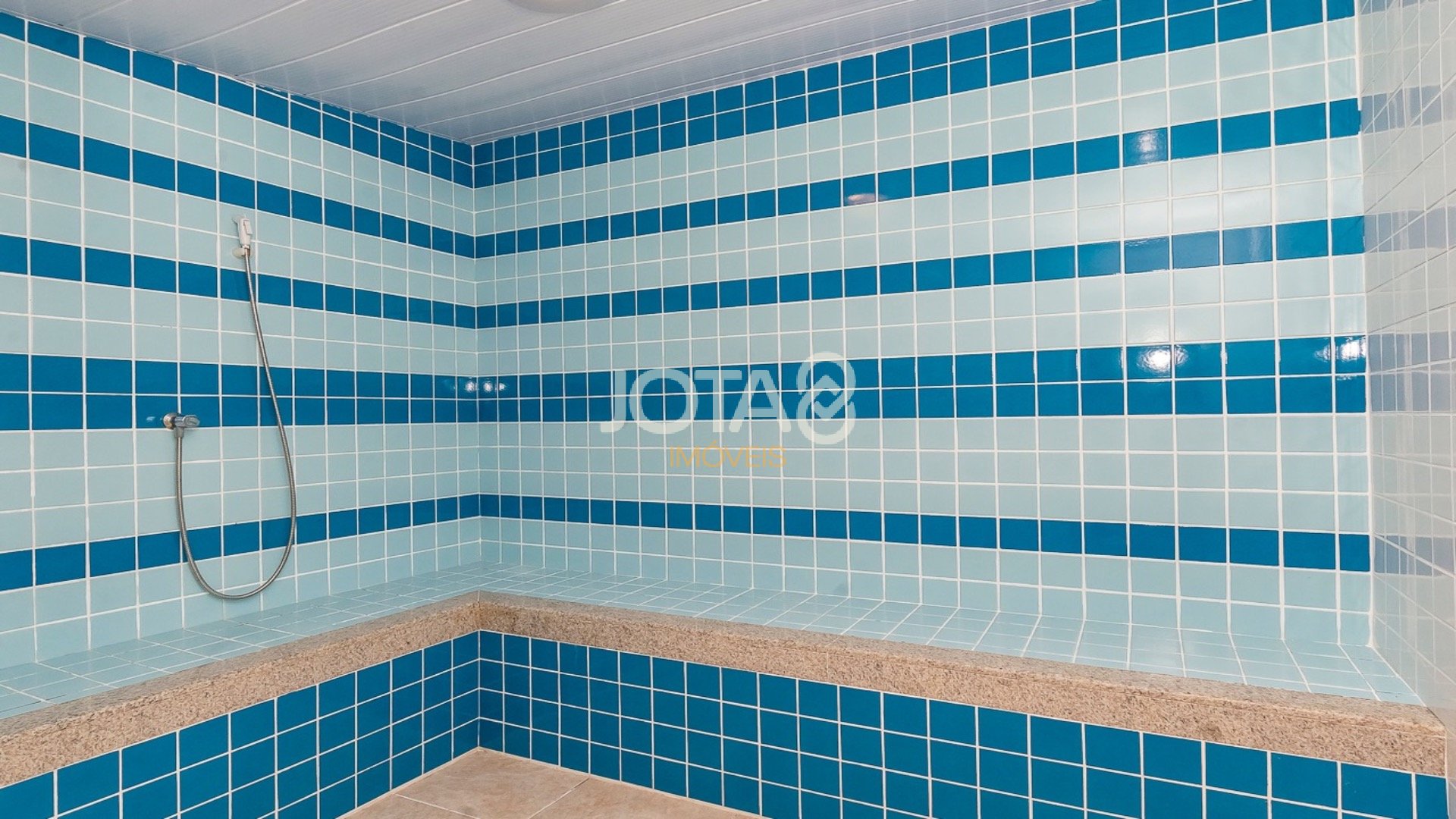 APARTAMENTO MOBILIADO NO ECOVILLE